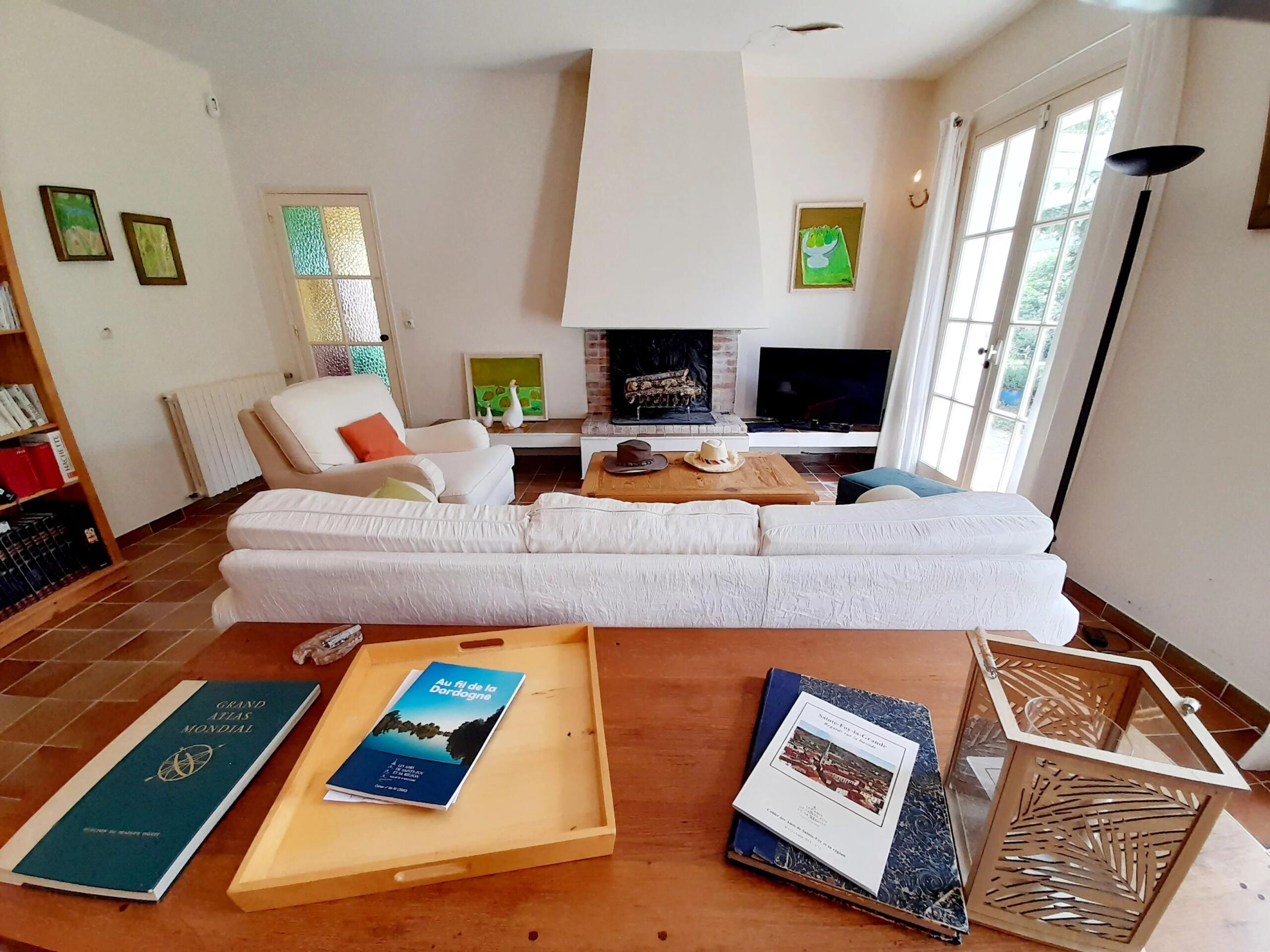 Stunning location with panoramic river views!, Aquitaine – France – BVI85508