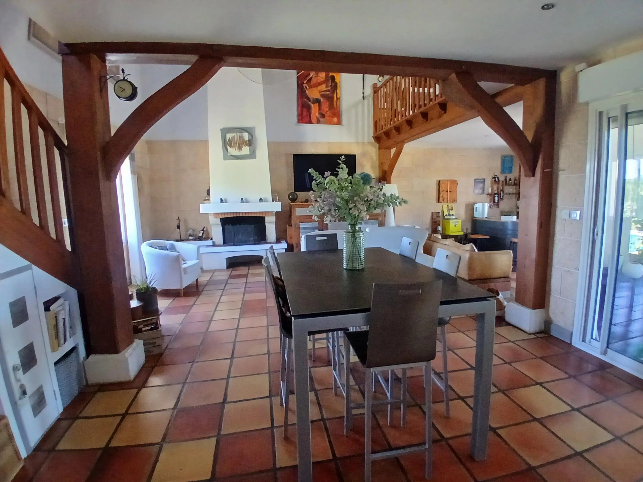 Modern villa with swimming pool, jacuzzi and sauna, Poitou-Charentes – France – BVI85038