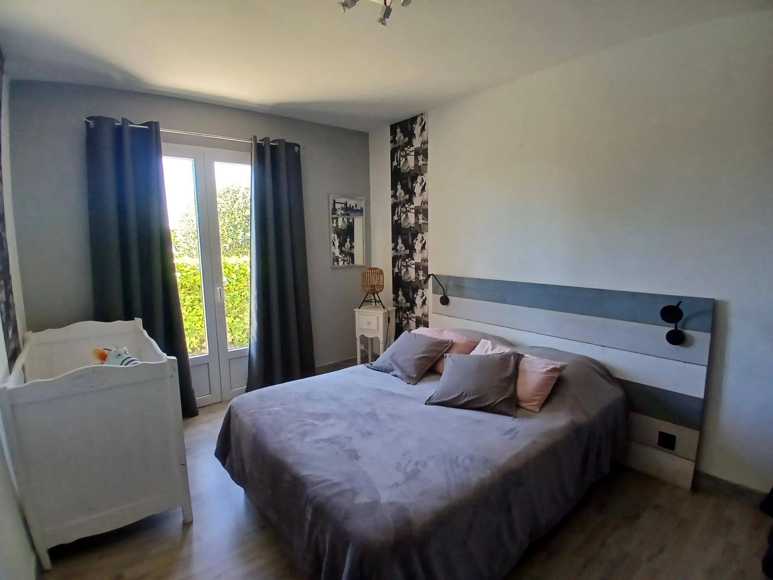 Modern villa with swimming pool, jacuzzi and sauna, Poitou-Charentes – France – BVI85038