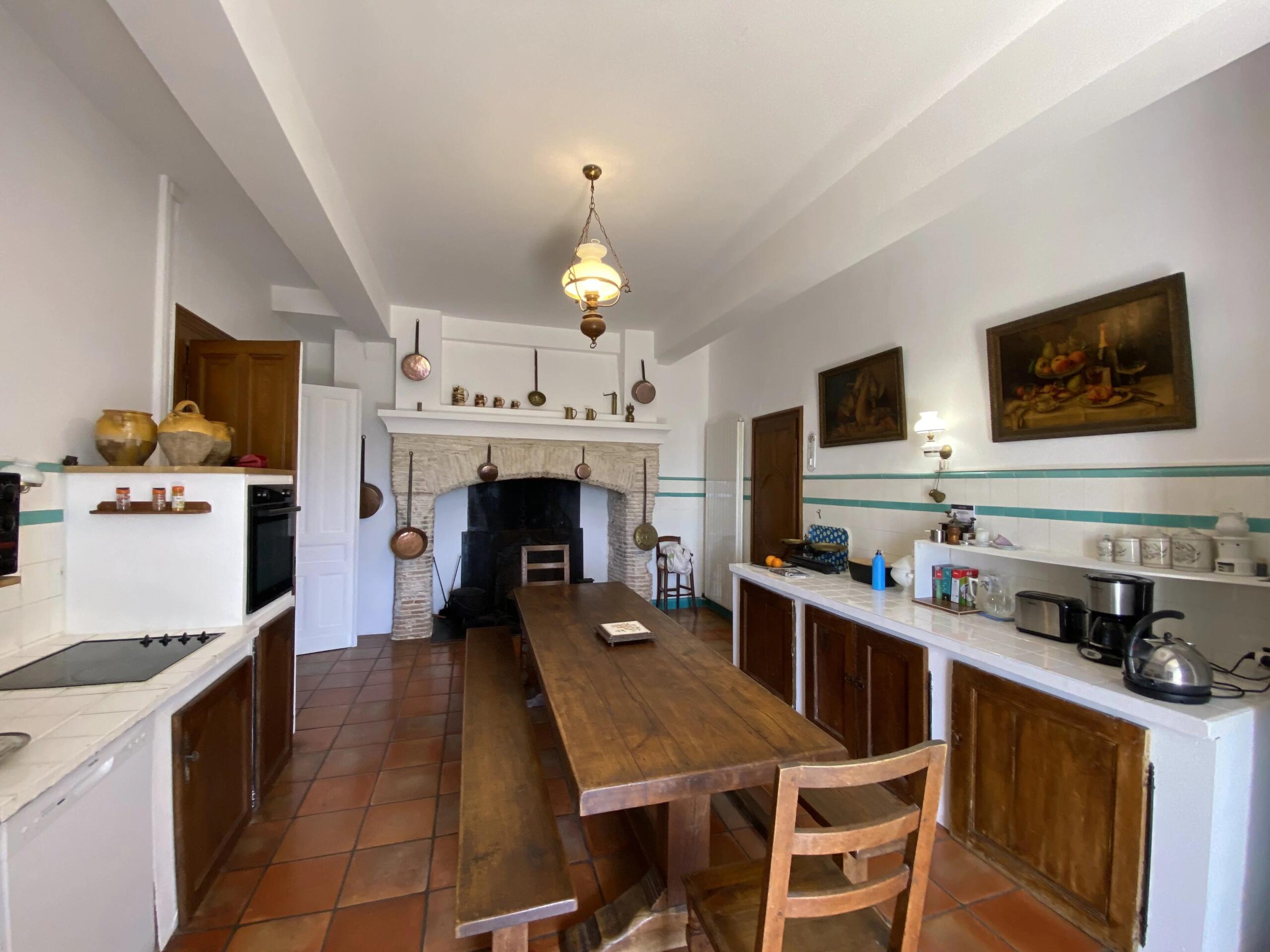 Exceptional Bastide Town Property with Pool and Panoramic Views – Tournon d’Agenais, Aquitaine – France – BVI81612