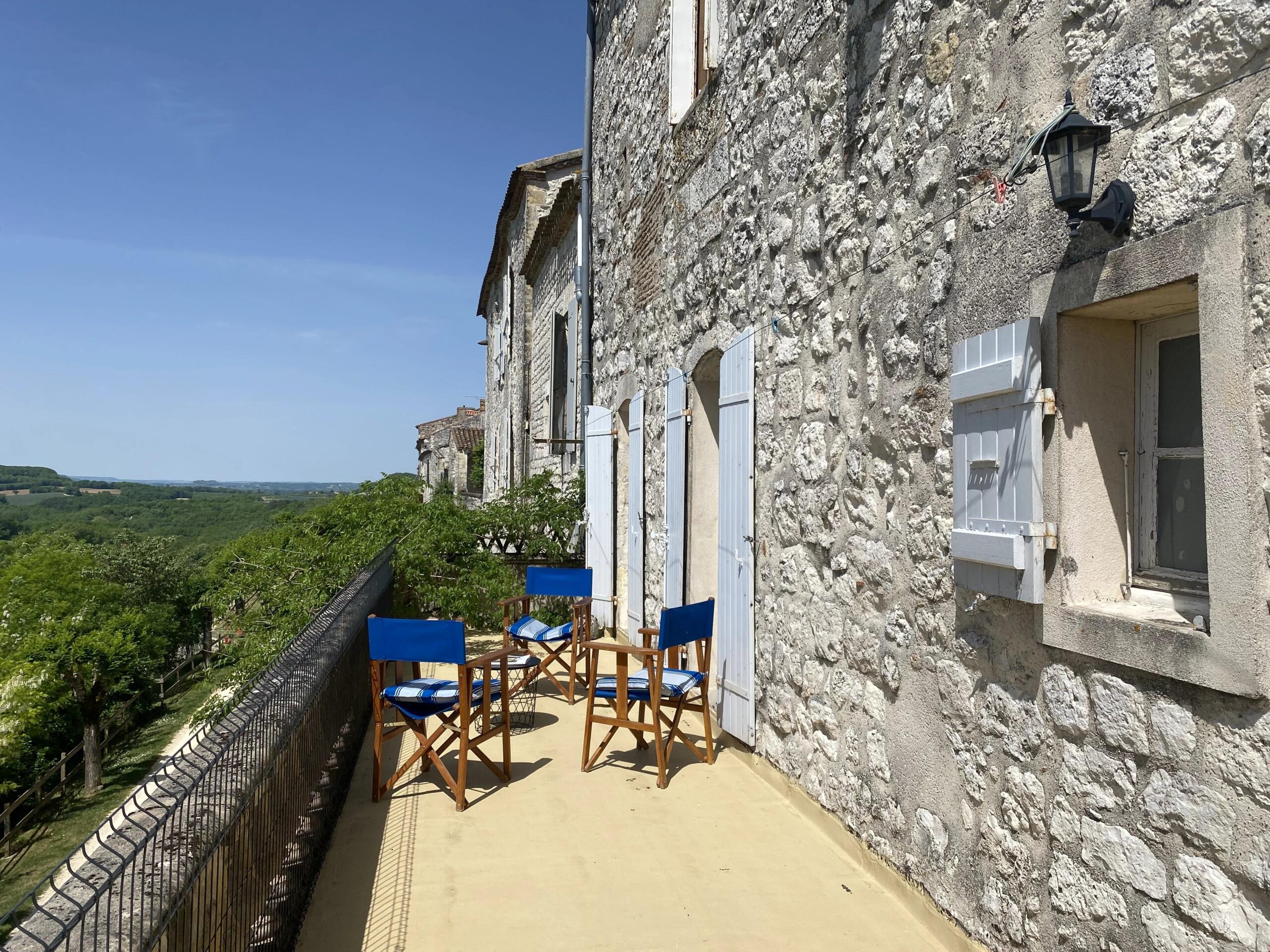 Exceptional Bastide Town Property with Pool and Panoramic Views – Tournon d’Agenais, Aquitaine – France – BVI81612