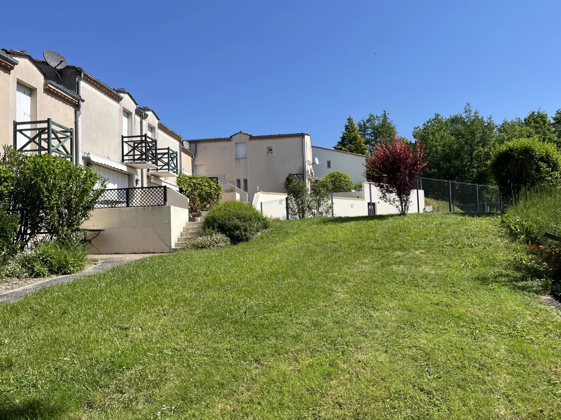 Ideal lock up and leave 2-bed property in a lovely green setting!, Aquitaine – France – BVI79686