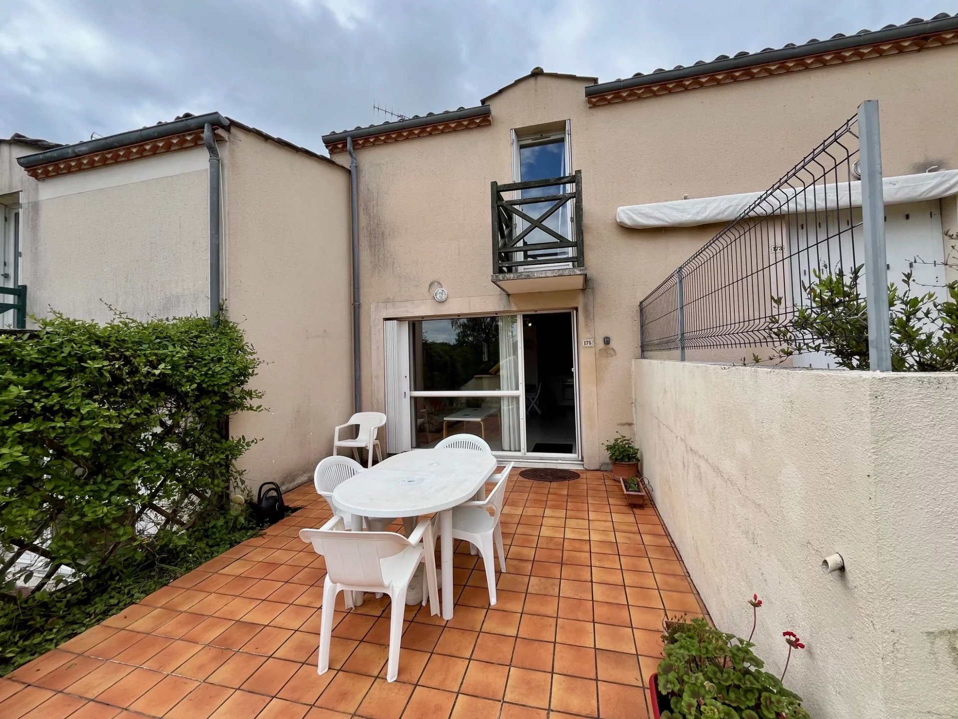 Ideal lock up and leave 2-bed property in a lovely green setting!, Aquitaine – France – BVI79686