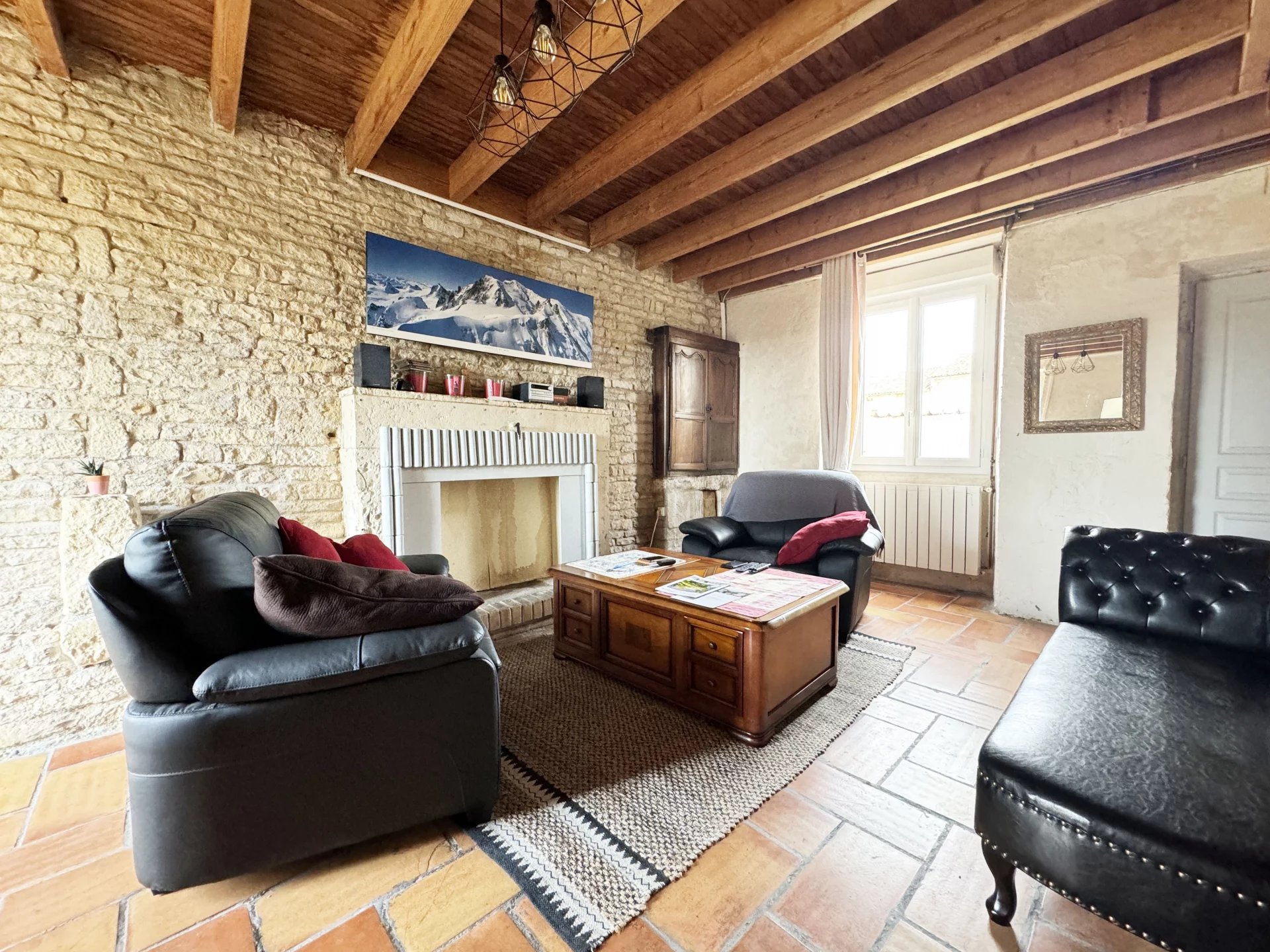 Charming 3 bedroom property,  pool and potential gîte, close to all amenities, Poitou-Charentes – France – BVI74379