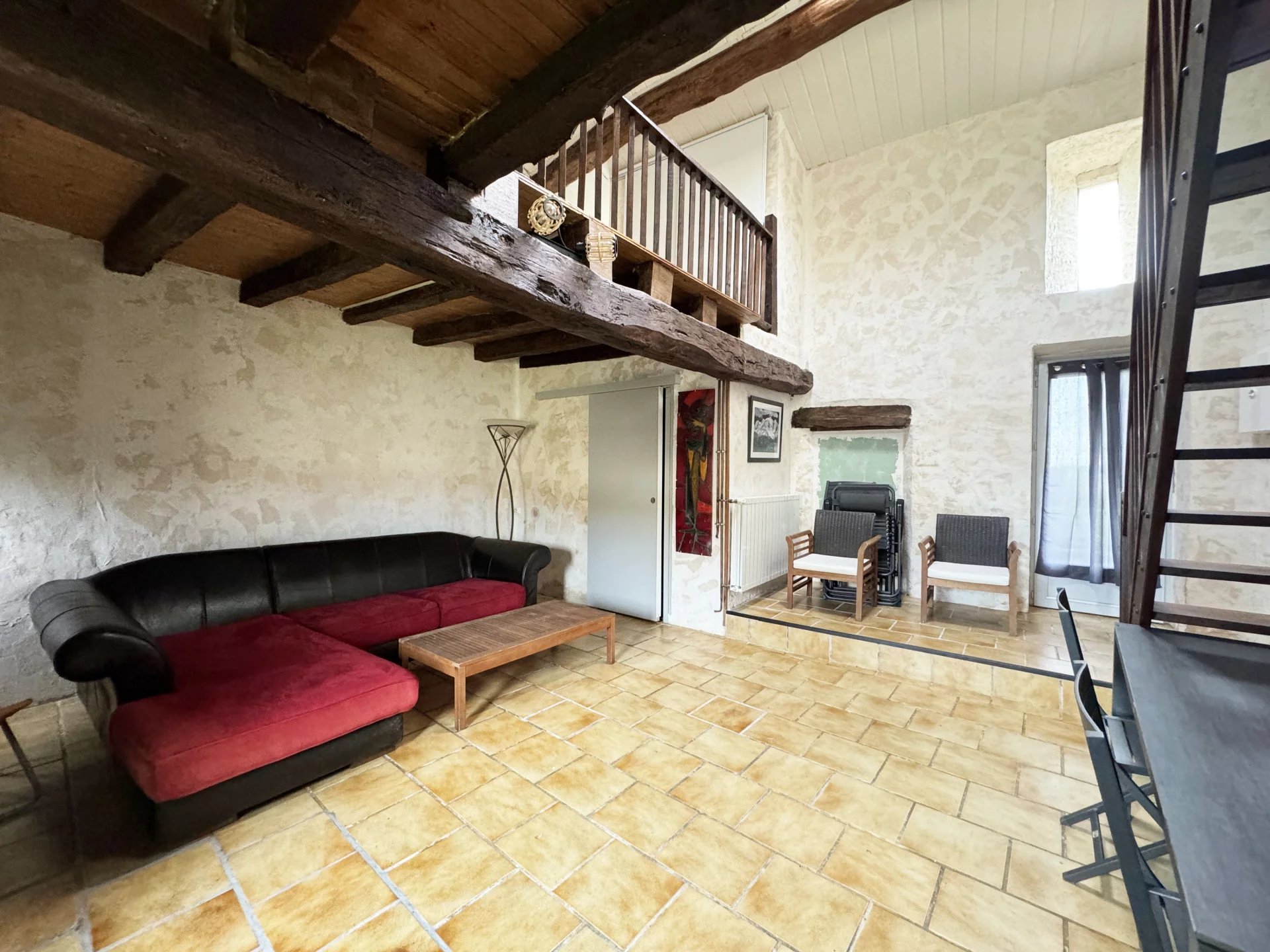 Charming 3 bedroom property,  pool and potential gîte, close to all amenities, Poitou-Charentes – France – BVI74379