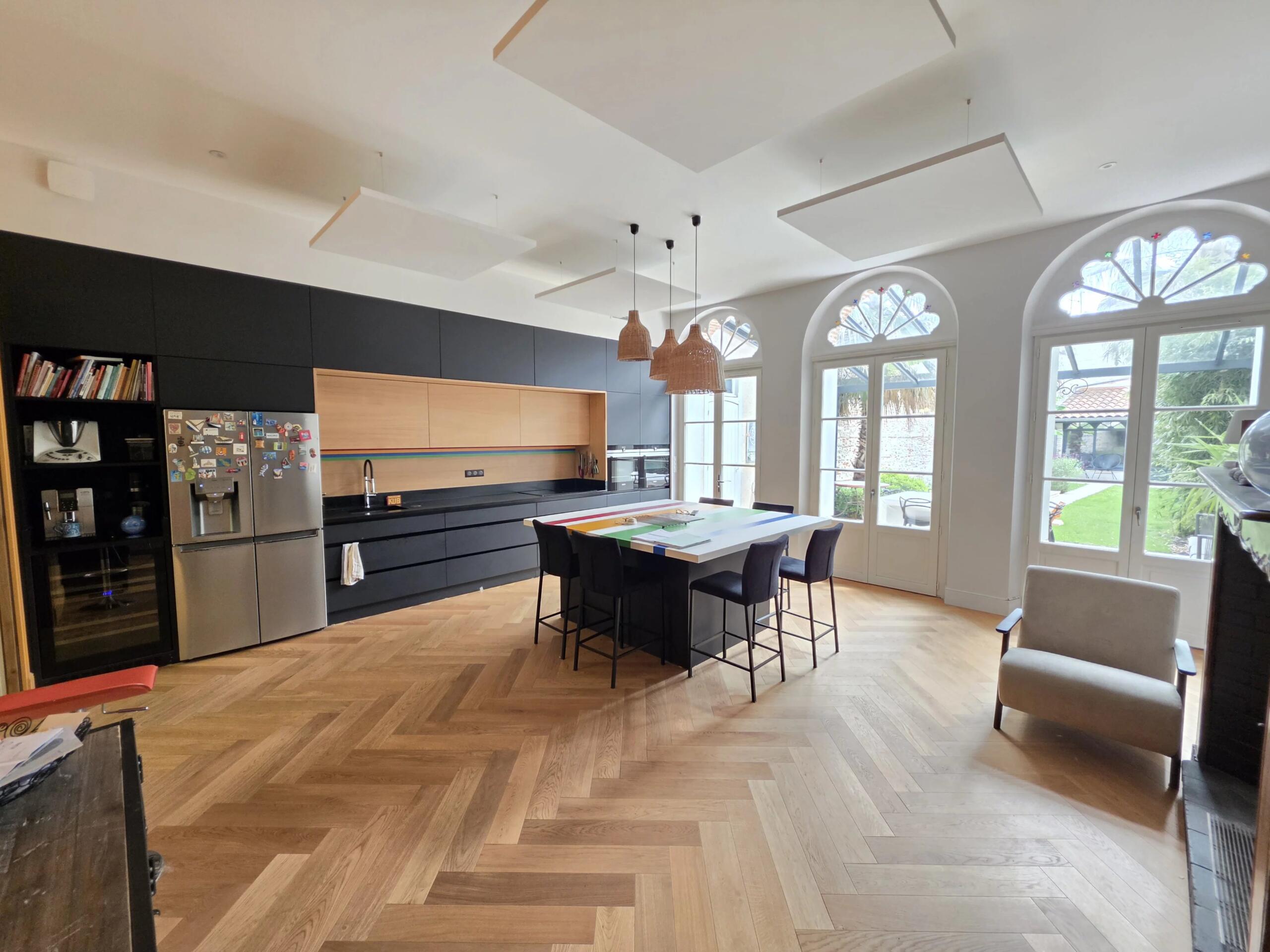 Elegant Bourgeois Townhouse with Garden, Heated Pool and Large Garage in Heart of Agen, Aquitaine – France – BVI85444