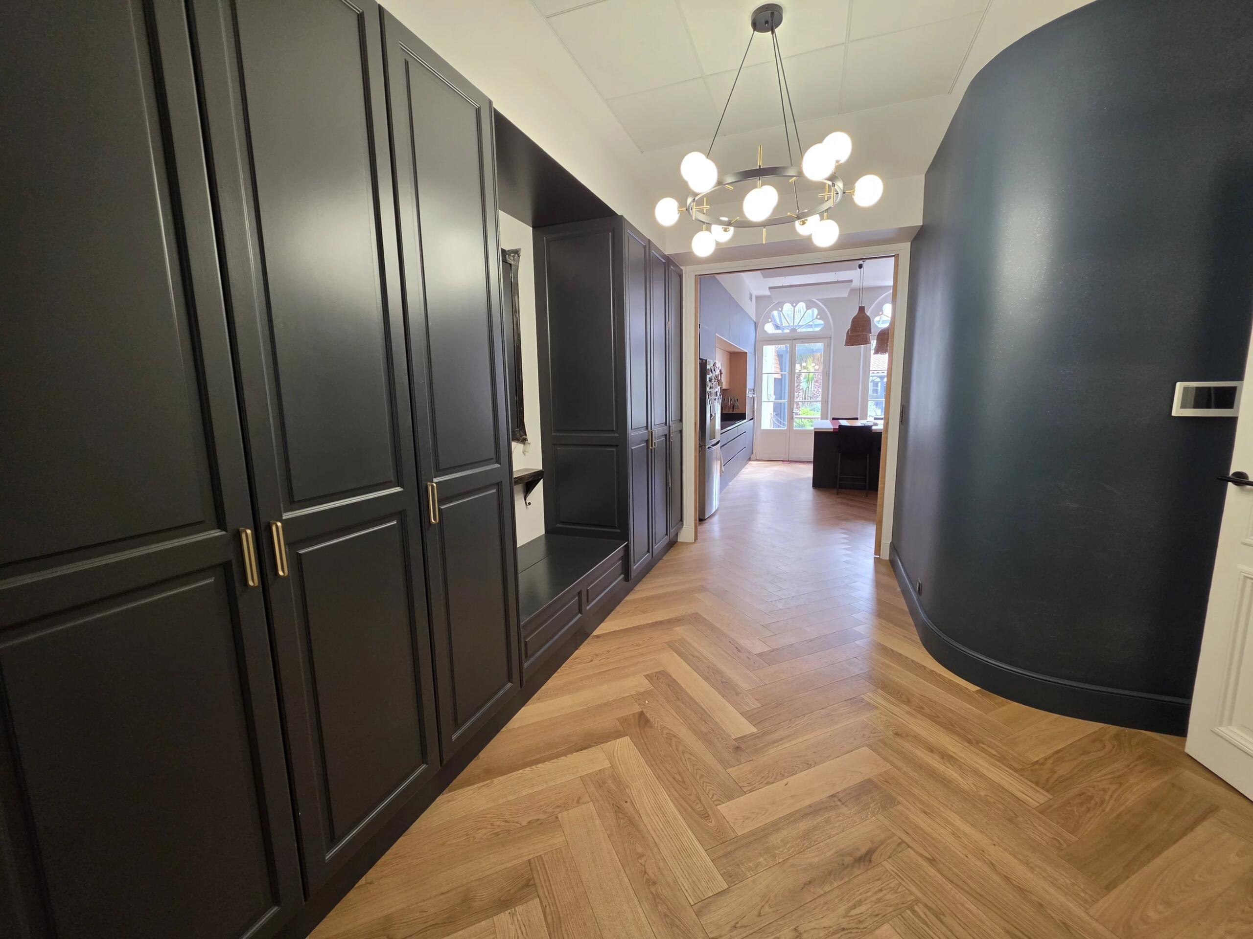 Elegant Bourgeois Townhouse with Garden, Heated Pool and Large Garage in Heart of Agen, Aquitaine – France – BVI85444