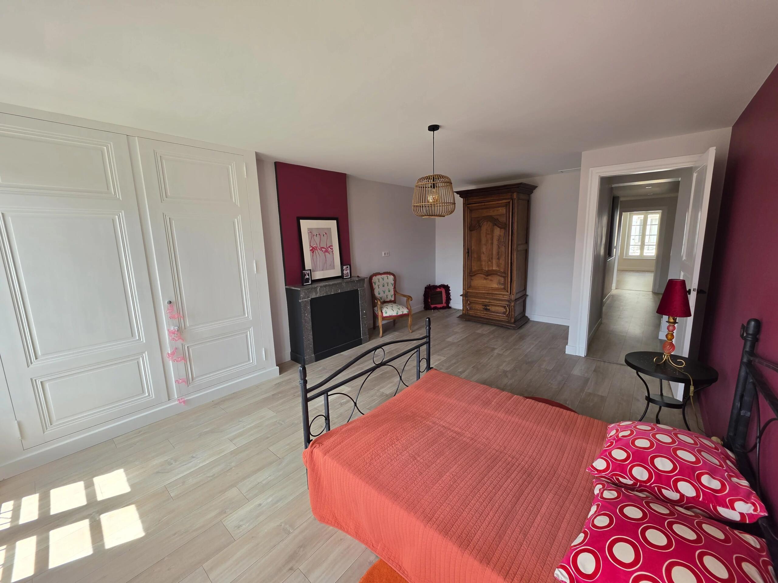 Elegant Bourgeois Townhouse with Garden, Heated Pool and Large Garage in Heart of Agen, Aquitaine – France – BVI85444