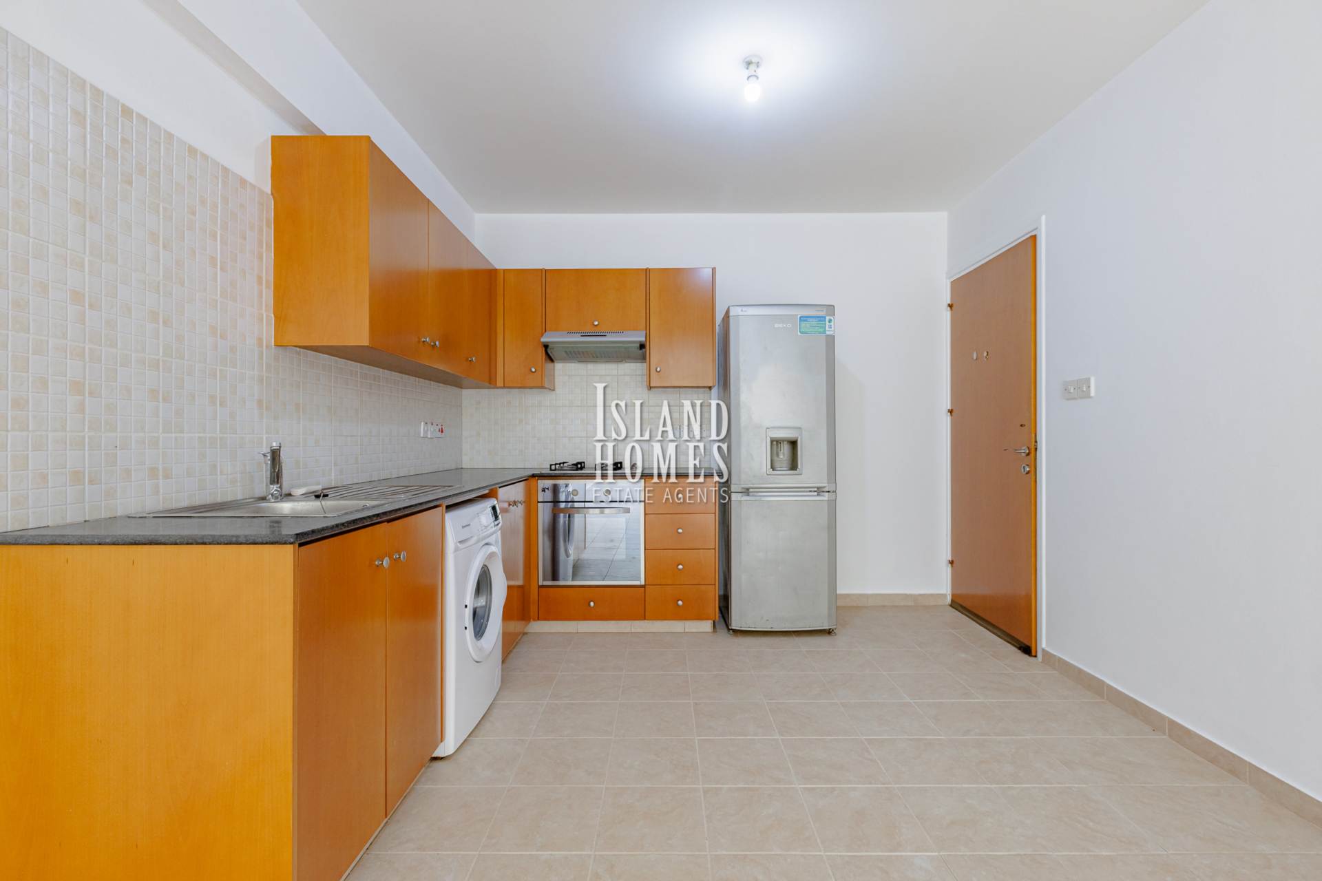2 bedroom Apartment in Deryneia, Famagusta, Cyprus – MaD112