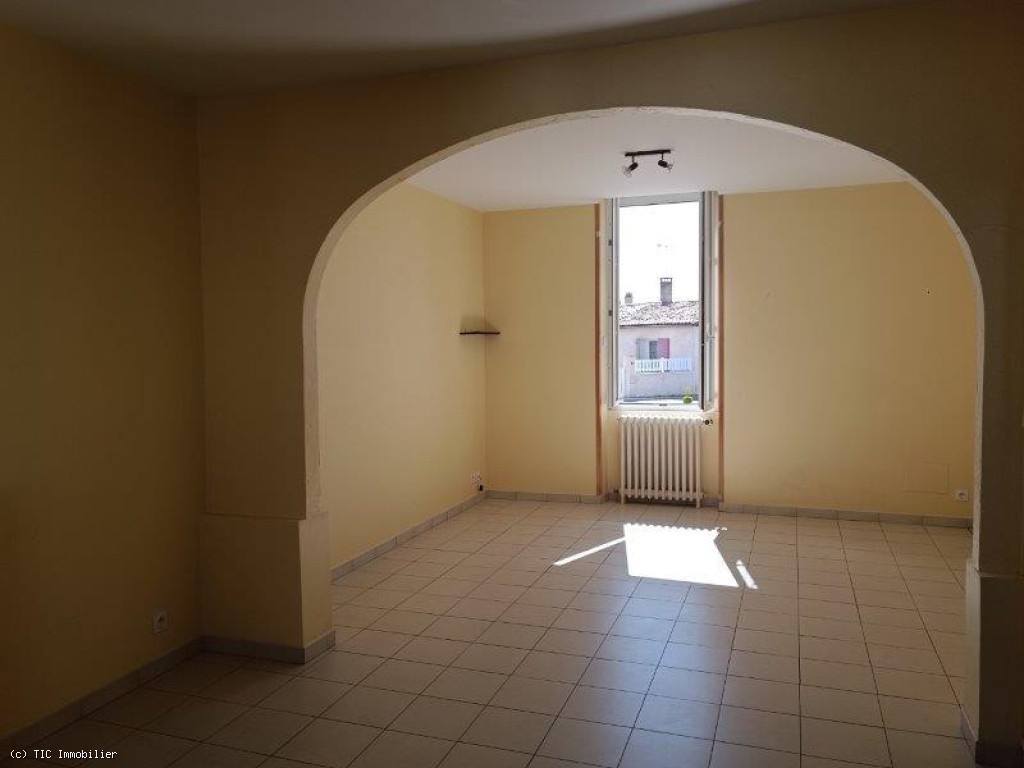 4 bedroom House in Aunac, France – r7484