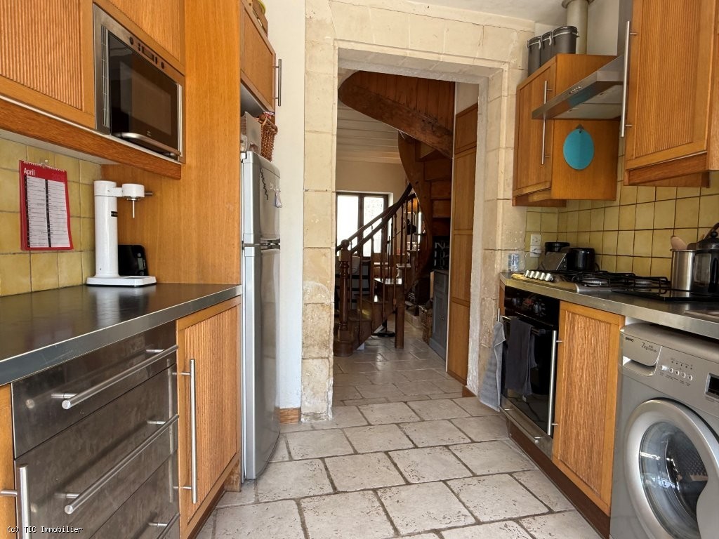 2 bedroom House in Civray, France – r7474