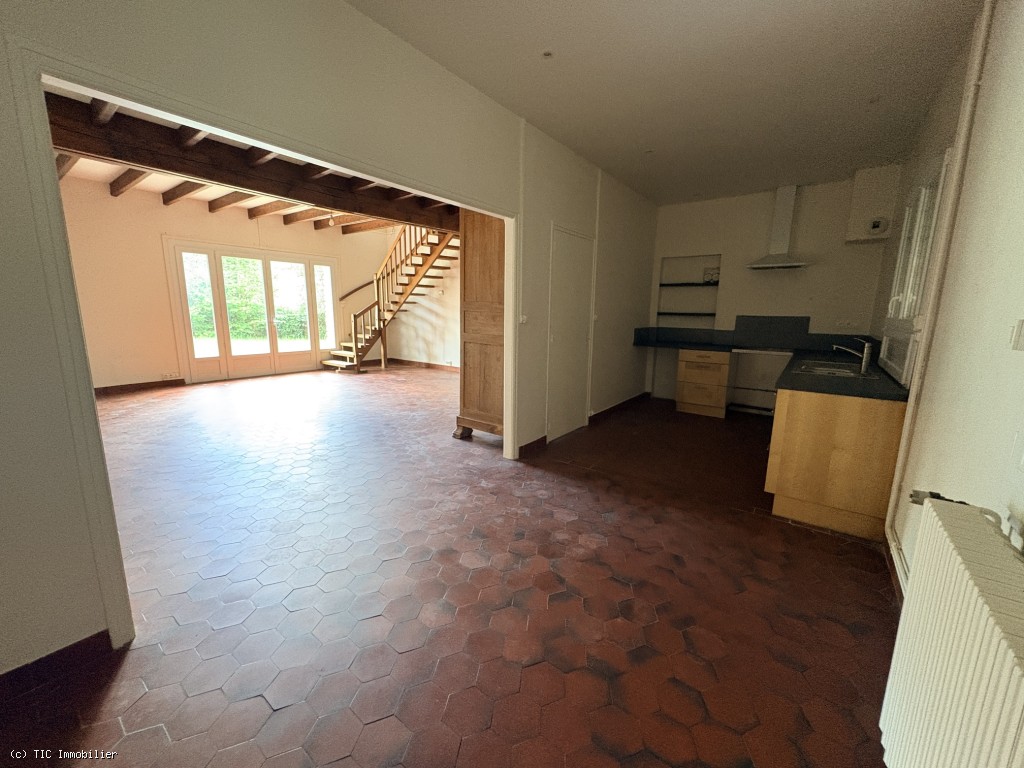 4 bedroom House in Aunac, France – r7472