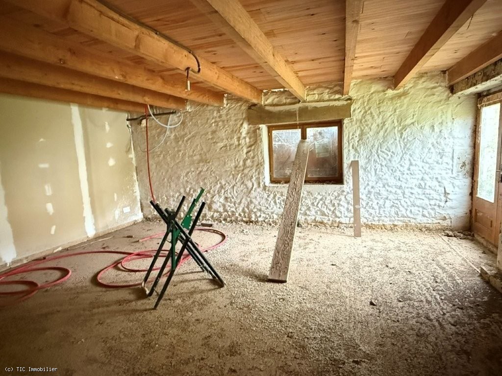 4 bedroom House in Verteuil-Sur-Charente, France – r7412