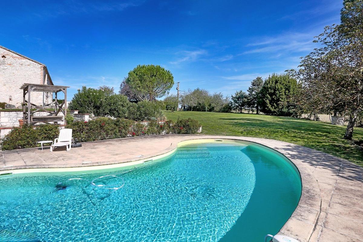6 bedroom propriete in Castelnau De Montmiral, Tarn, France