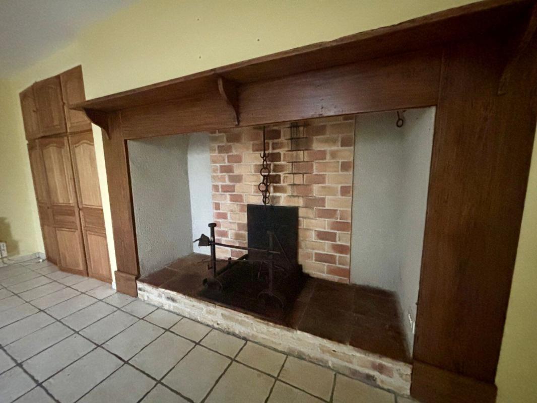 6 bedroom corps de ferme in Lamagdelaine, Lot, France