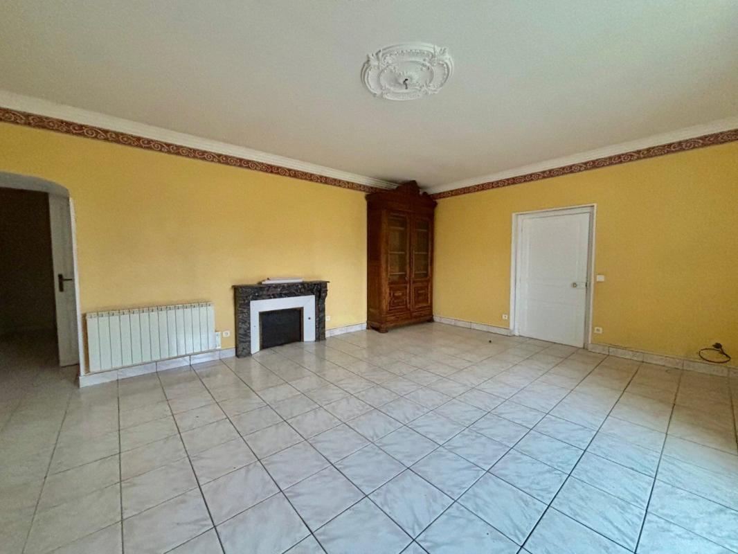 6 bedroom corps de ferme in Lamagdelaine, Lot, France