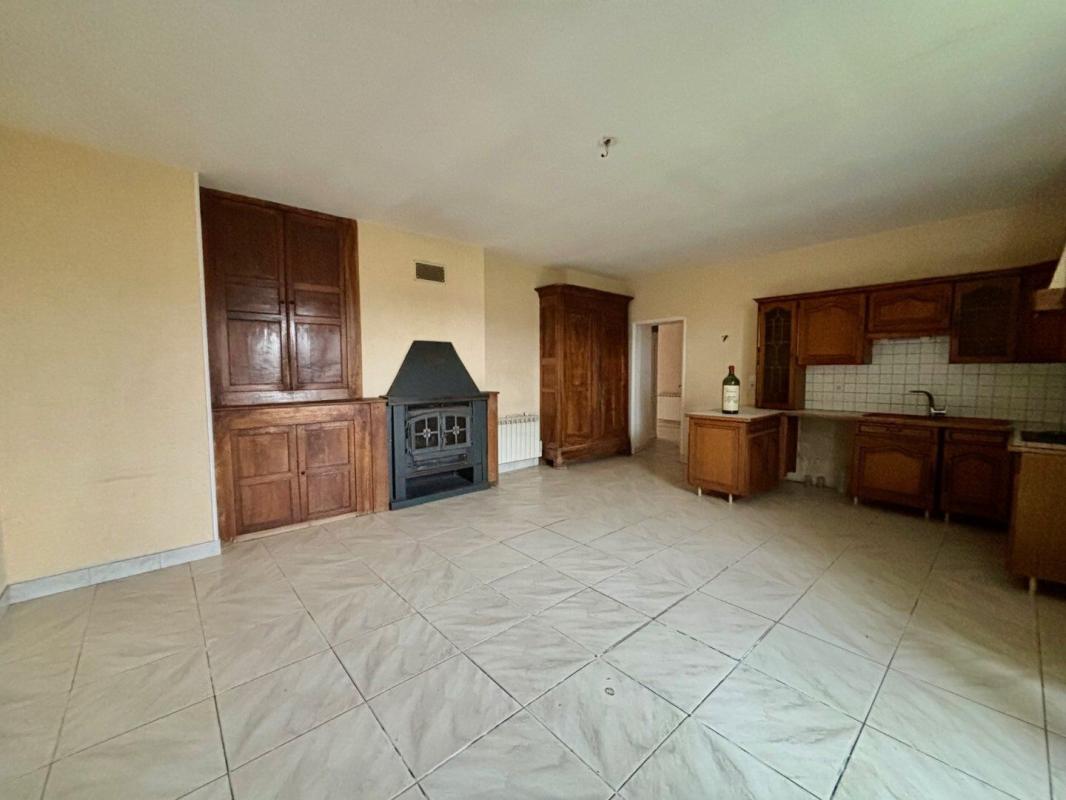 6 bedroom corps de ferme in Lamagdelaine, Lot, France