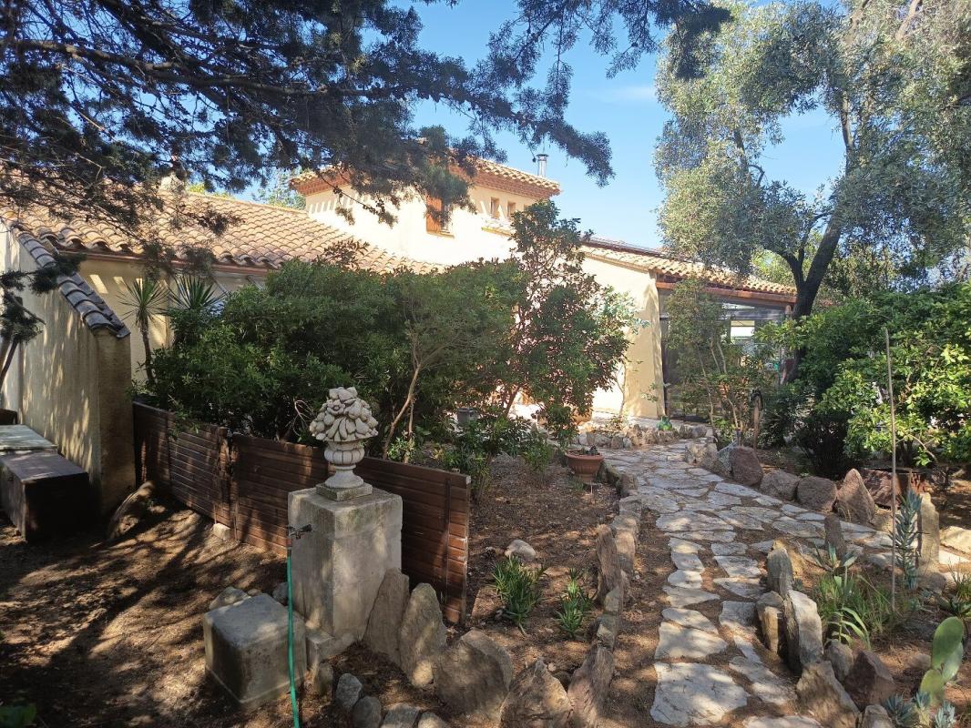 5 bedroom villa in Cascastel Des Corbieres, Aude, France