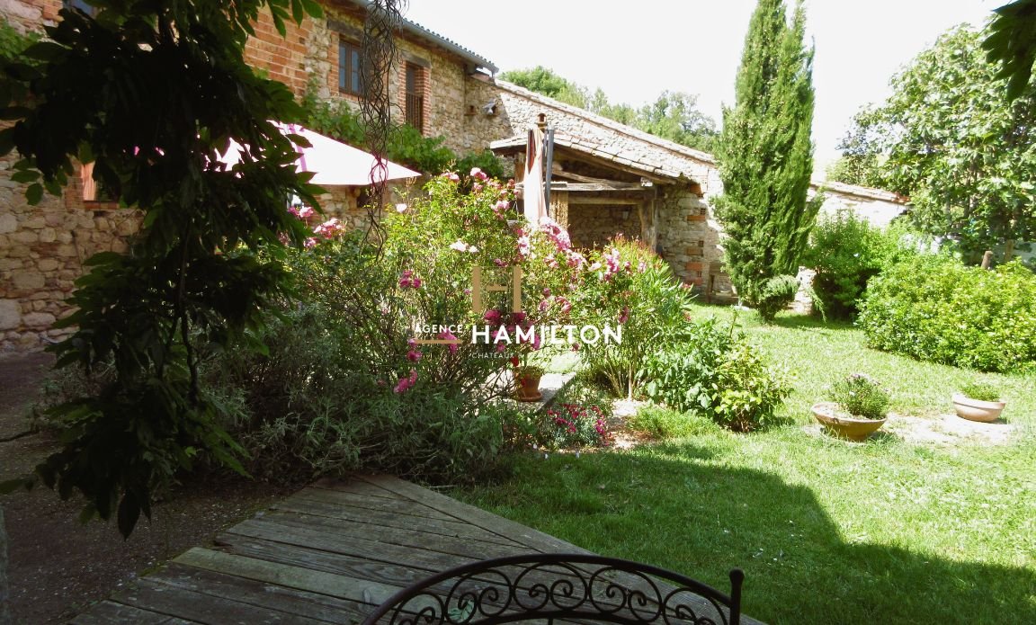 8 bedroom propriete in Lautrec, Tarn, France