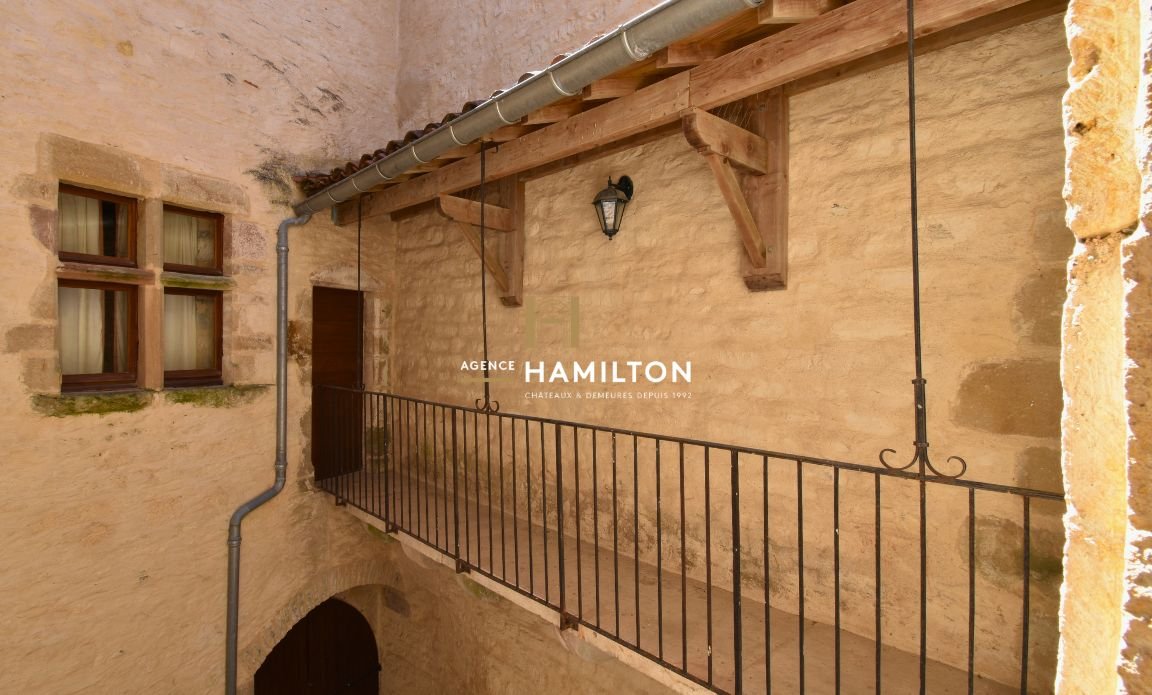 8 bedroom demeure in Cordes Sur Ciel, Tarn, France