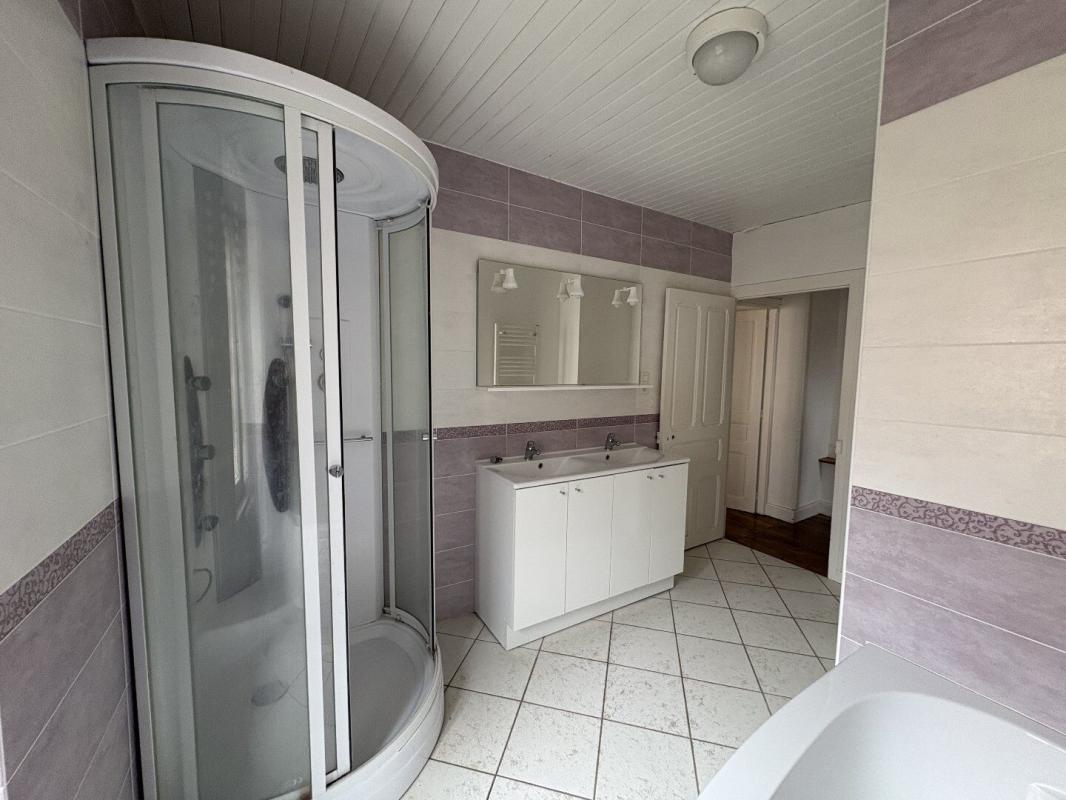 4 bedroom maison in Saint Aulaire, Corrèze, France