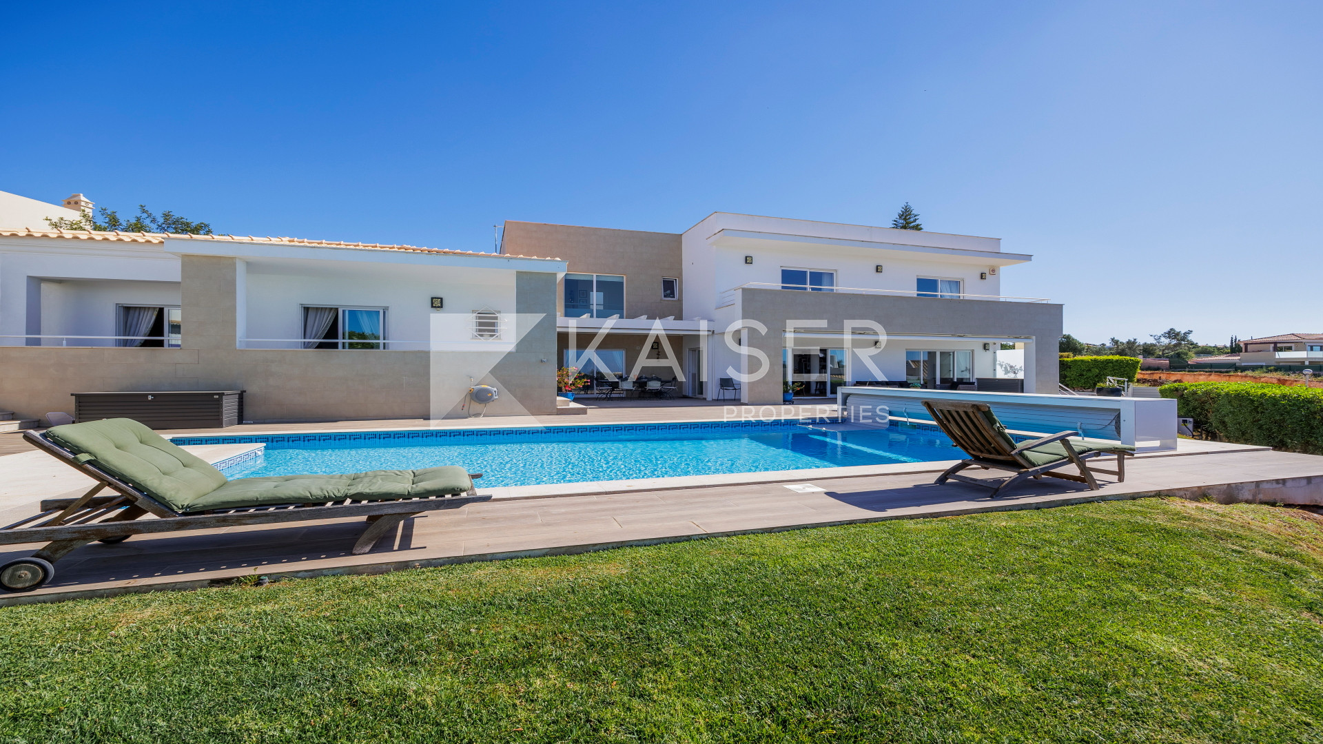4 bedroom Villa house in Albufeira, Portugal – KP1348