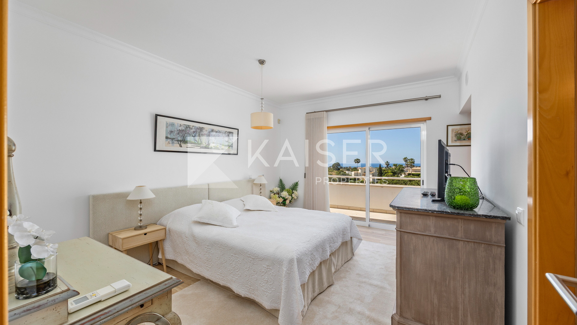 4 bedroom Villa house in Albufeira, Portugal – KP1348