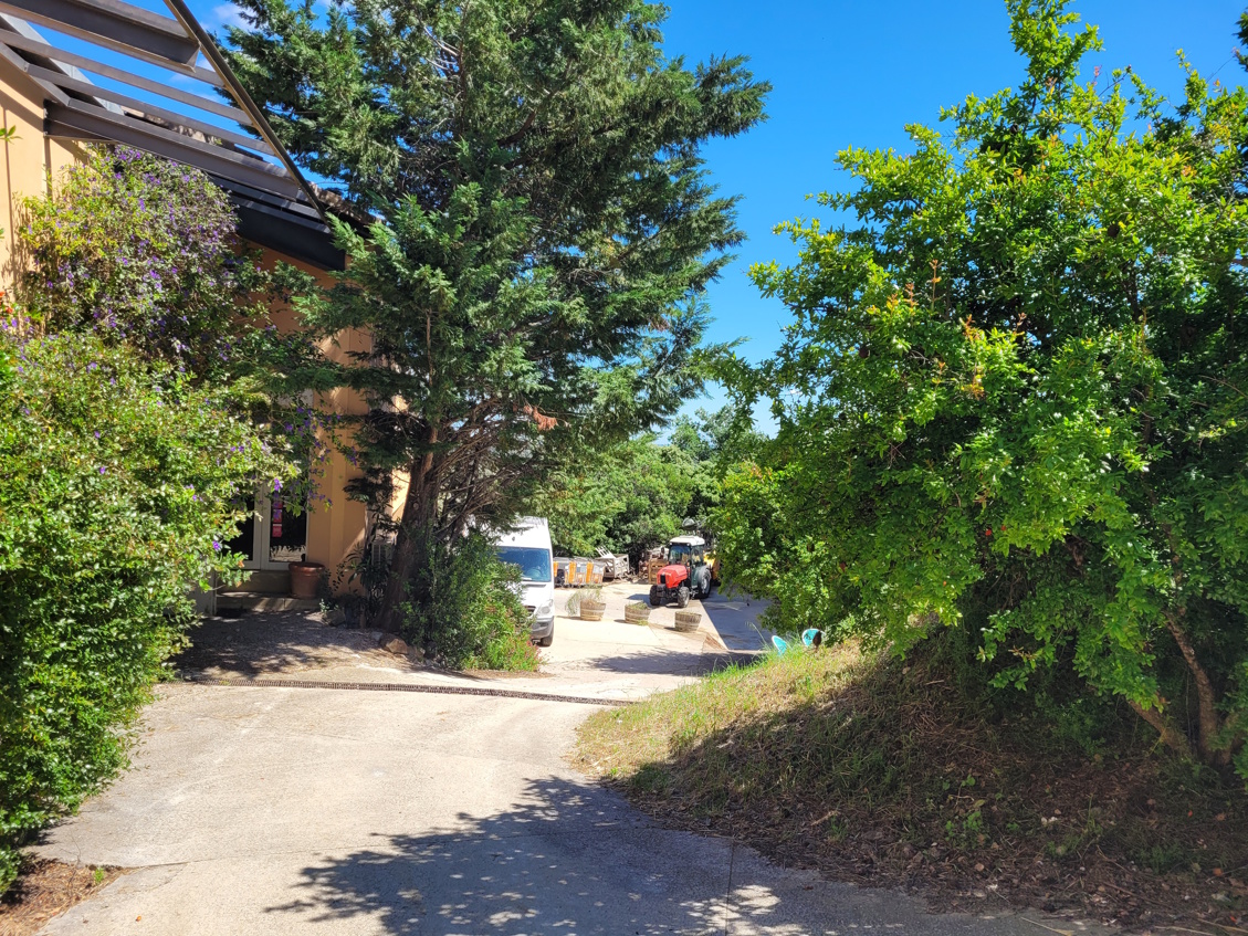 Barn in Faugeres, Herault, France – rf325000e