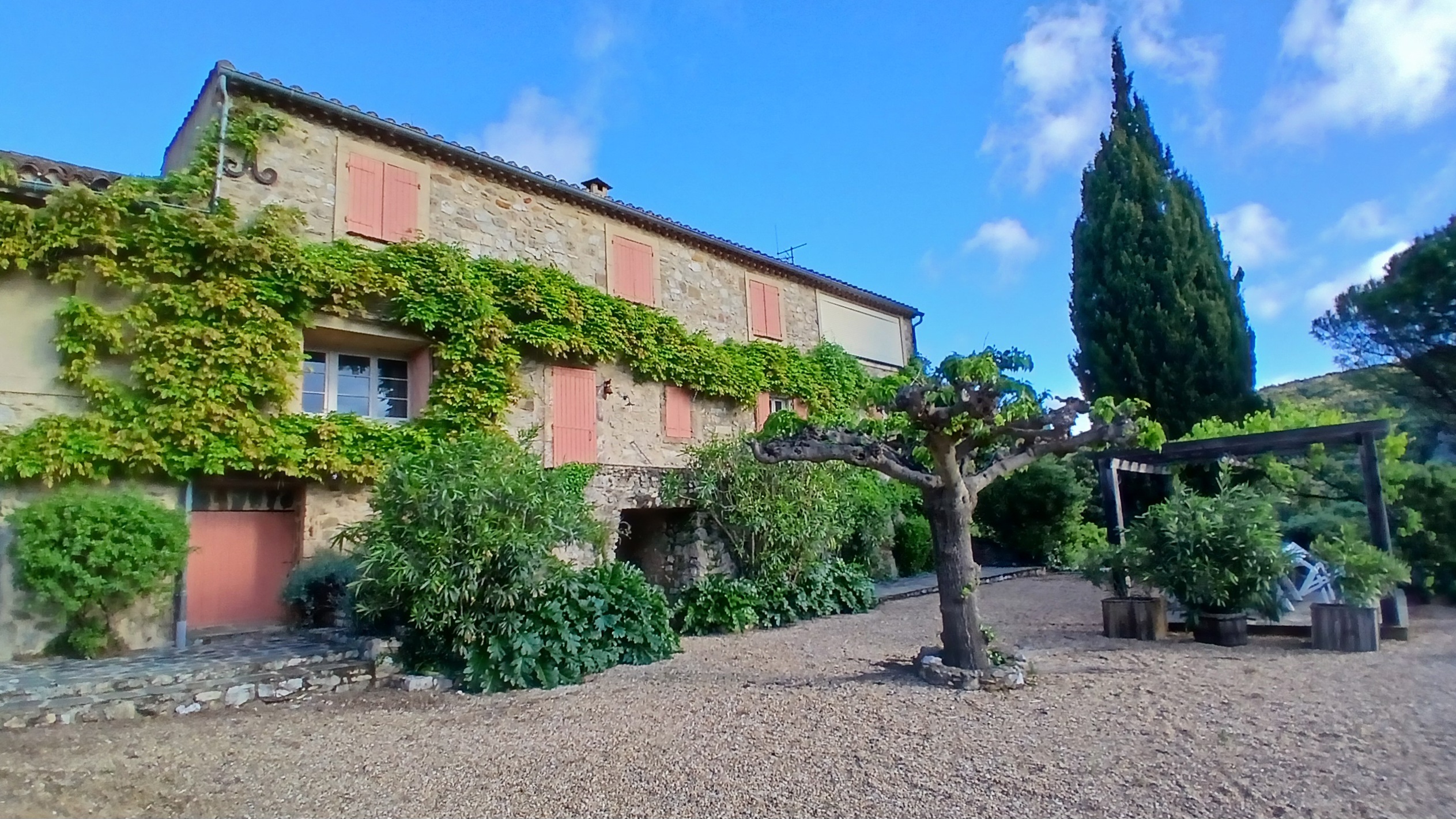 5 bedroom Detached House in Saint Chinian, Herault, France – pc619920e