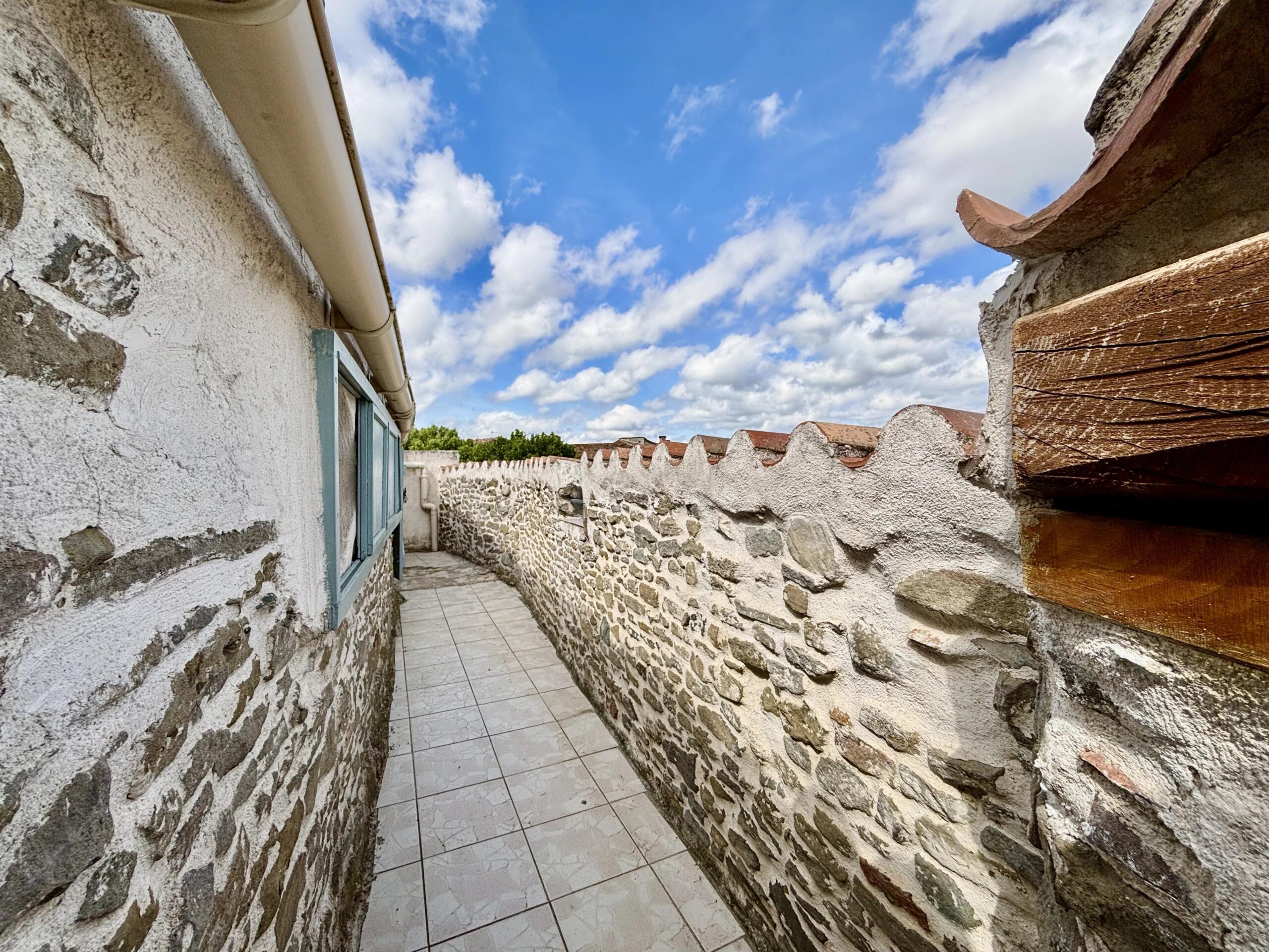 Historic Village House in the Minervois Wine Region, Languedoc-Roussillon – France – BVI85401
