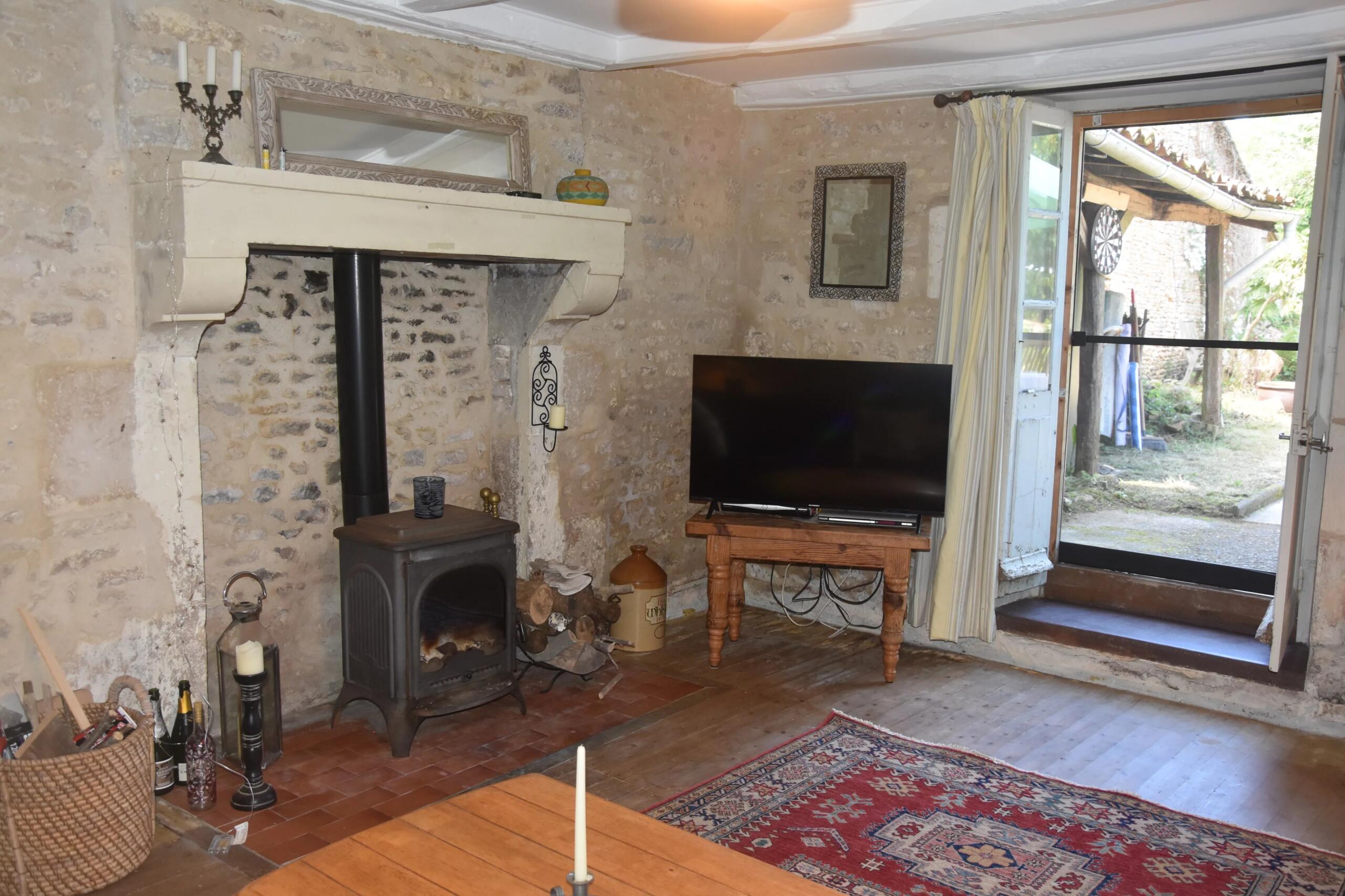 Charming house with a beautiful garden, Poitou-Charentes – France – BVI85502
