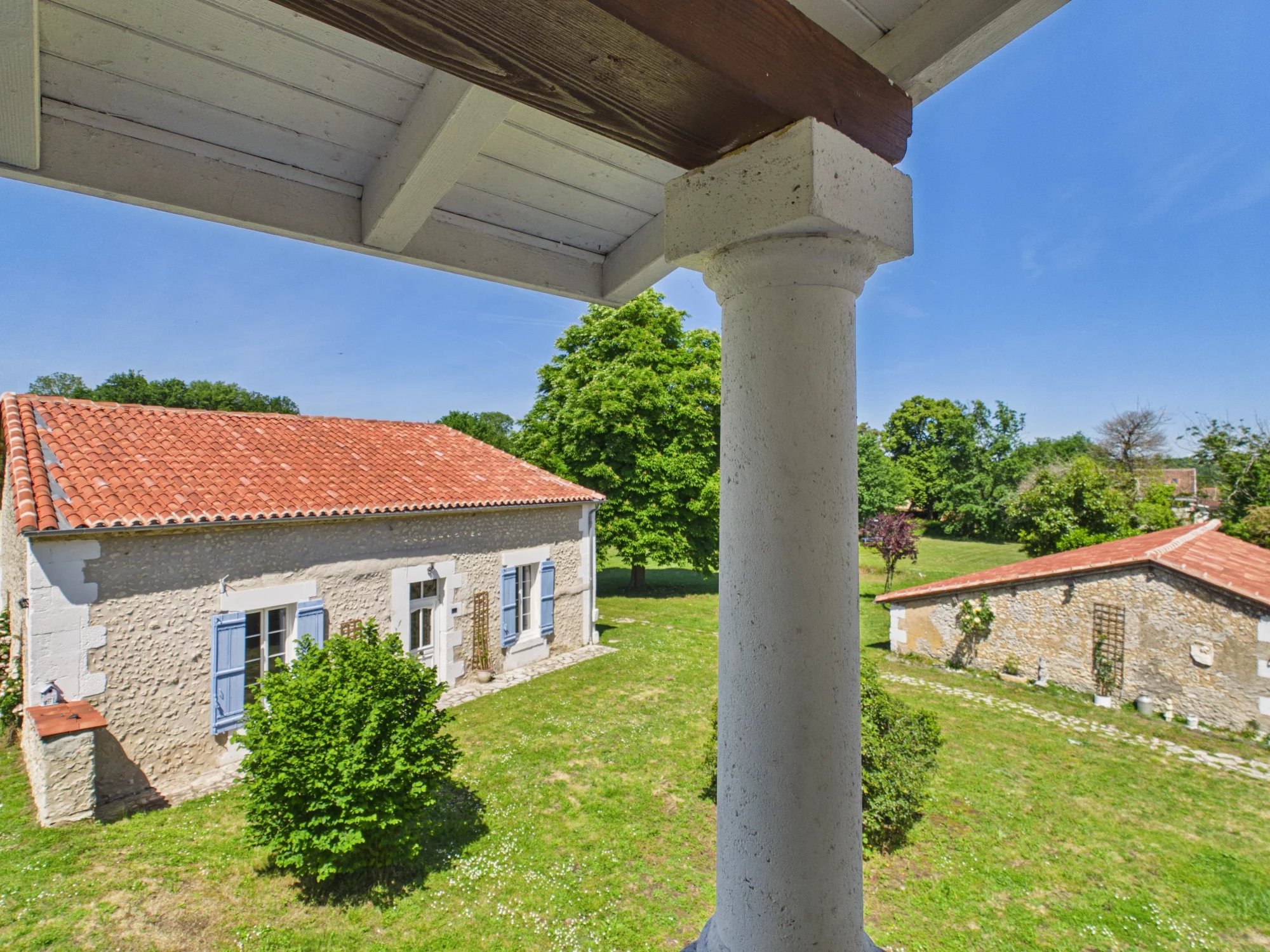 Exceptional Townhouse Estate with Guest Houses and Events Venue, Aquitaine – France – BVI85386