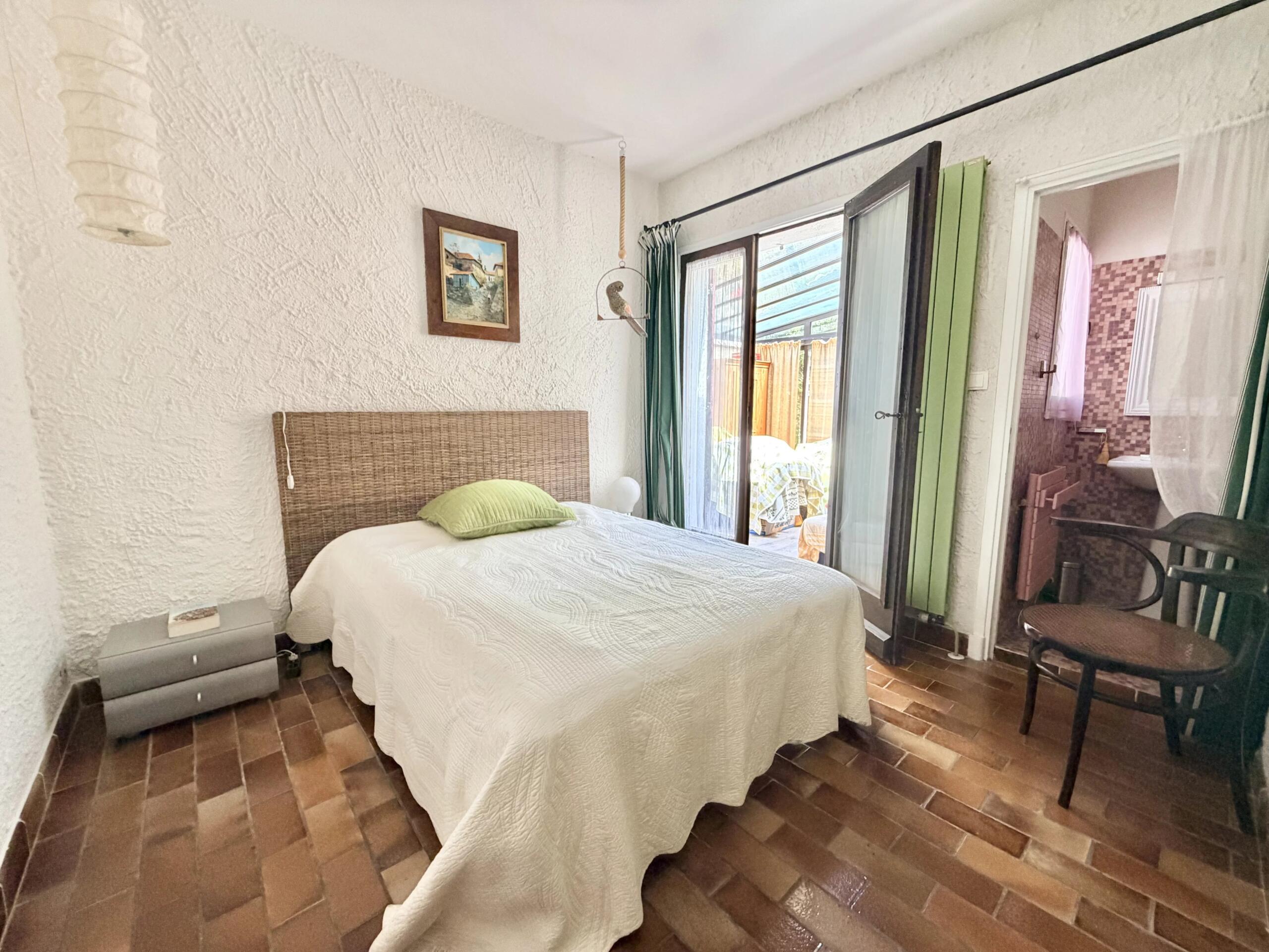 Mediterranean-Style Villa with Pool and Expansive Parkland Near Carcassonne, Languedoc-Roussillon – France – BVI84628