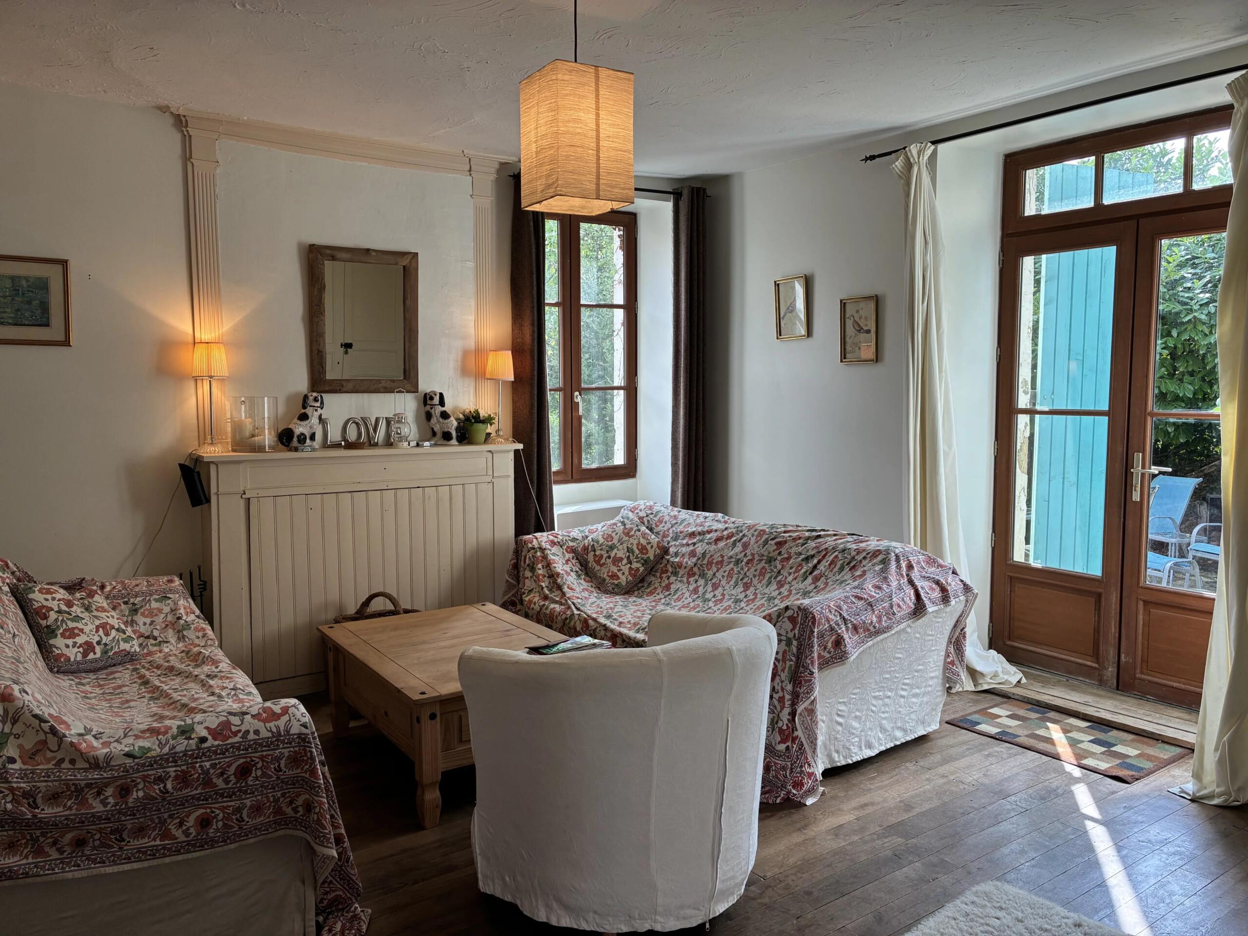 Charming village house with attached garden, Poitou-Charentes – France – BVI82710