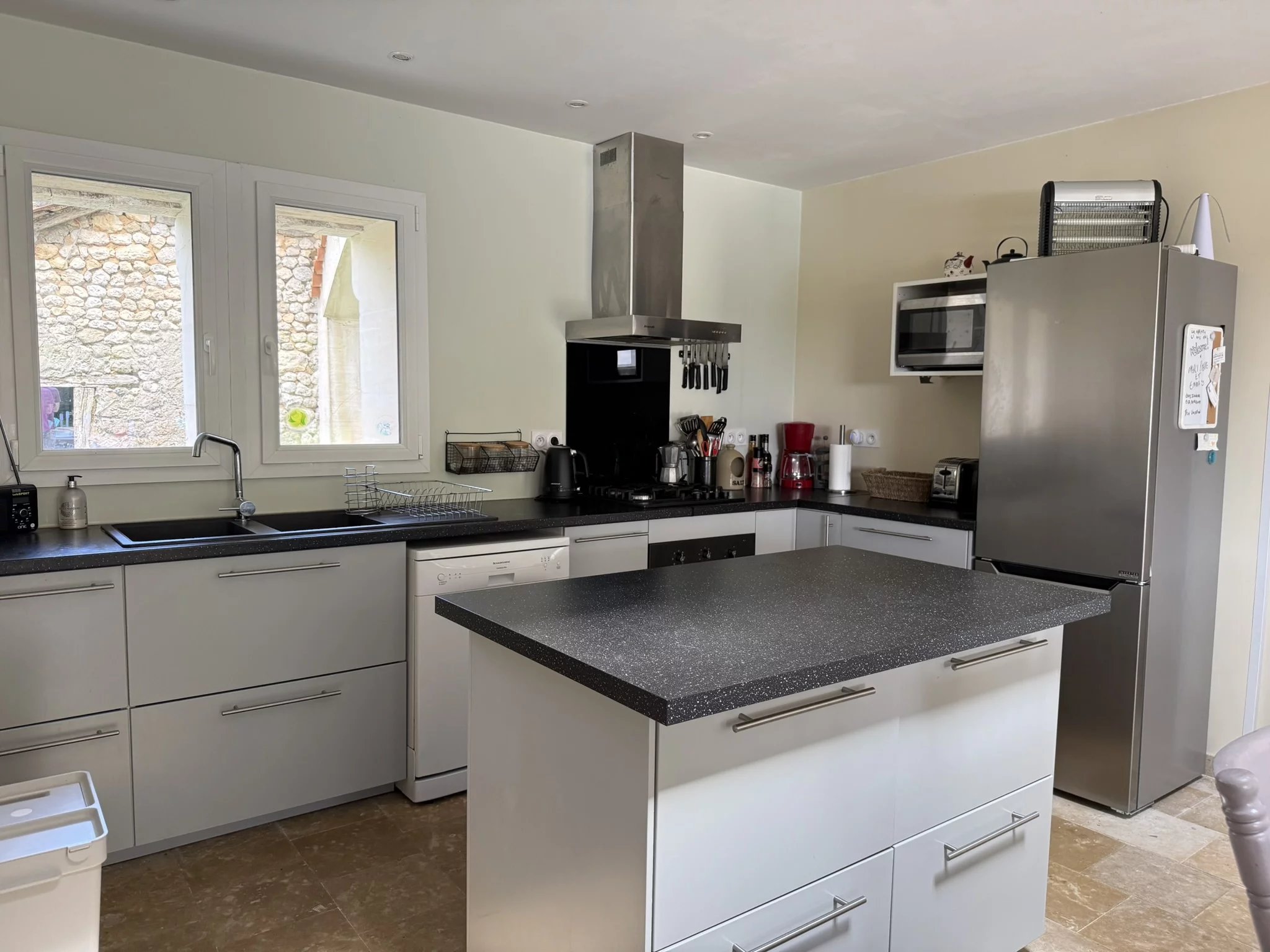 Recently Renovated 4 Bed/4 Bath home with Pool, Barn and Views, Poitou-Charentes – France – BVI84733