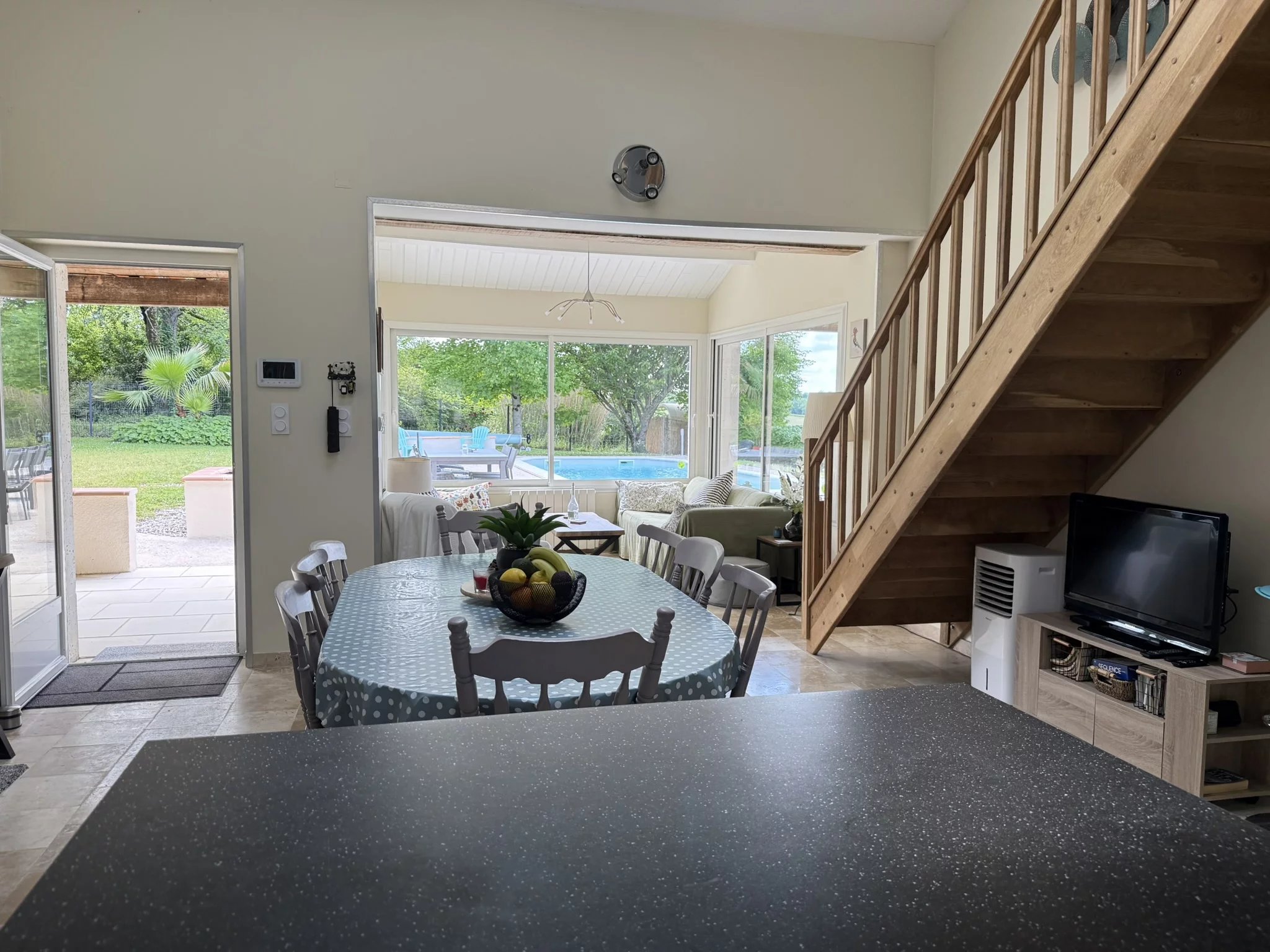 Recently Renovated 4 Bed/4 Bath home with Pool, Barn and Views, Poitou-Charentes – France – BVI84733