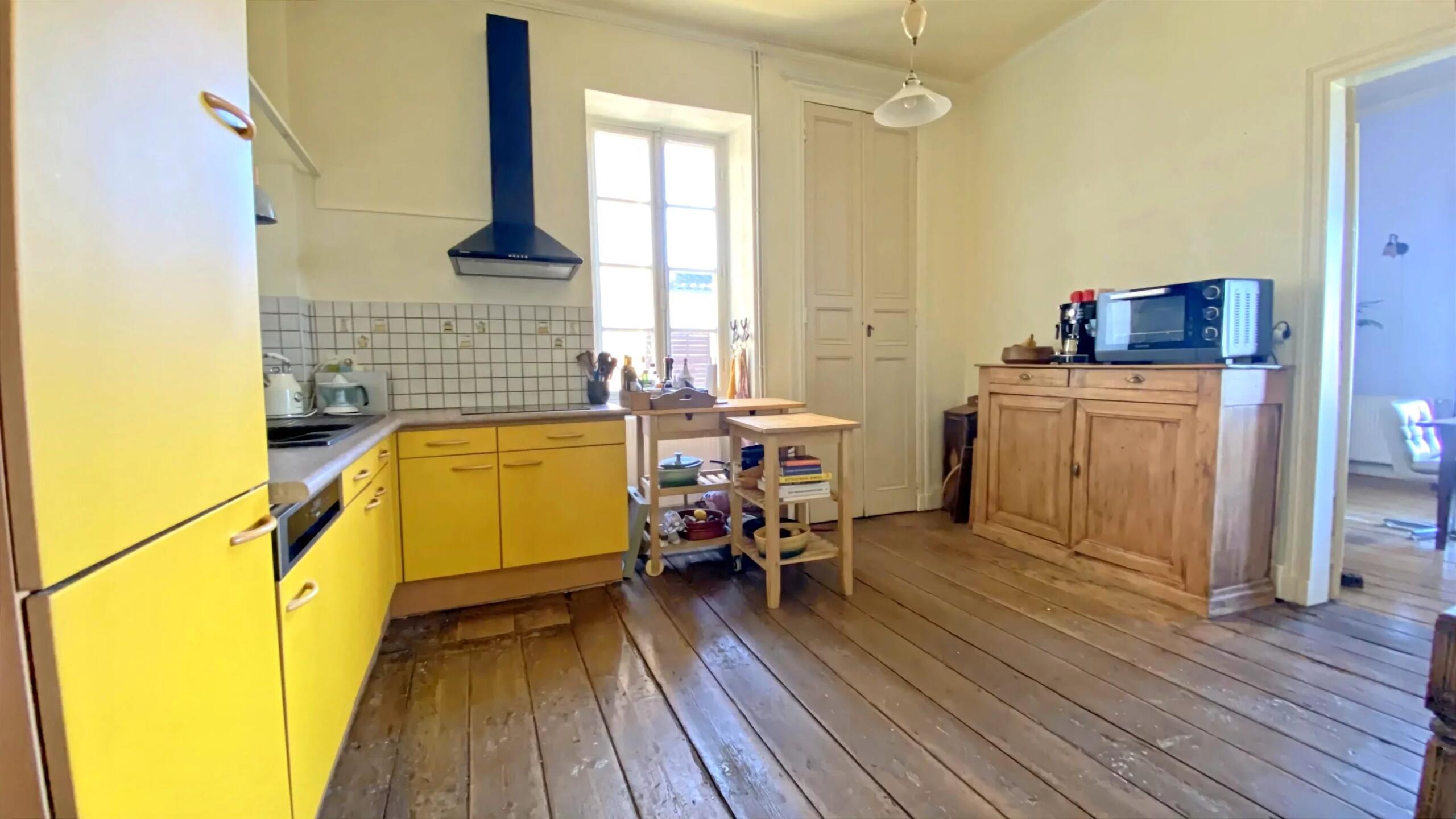 Large Village House with Panoramic Views, Aquitaine – France – BVI84908
