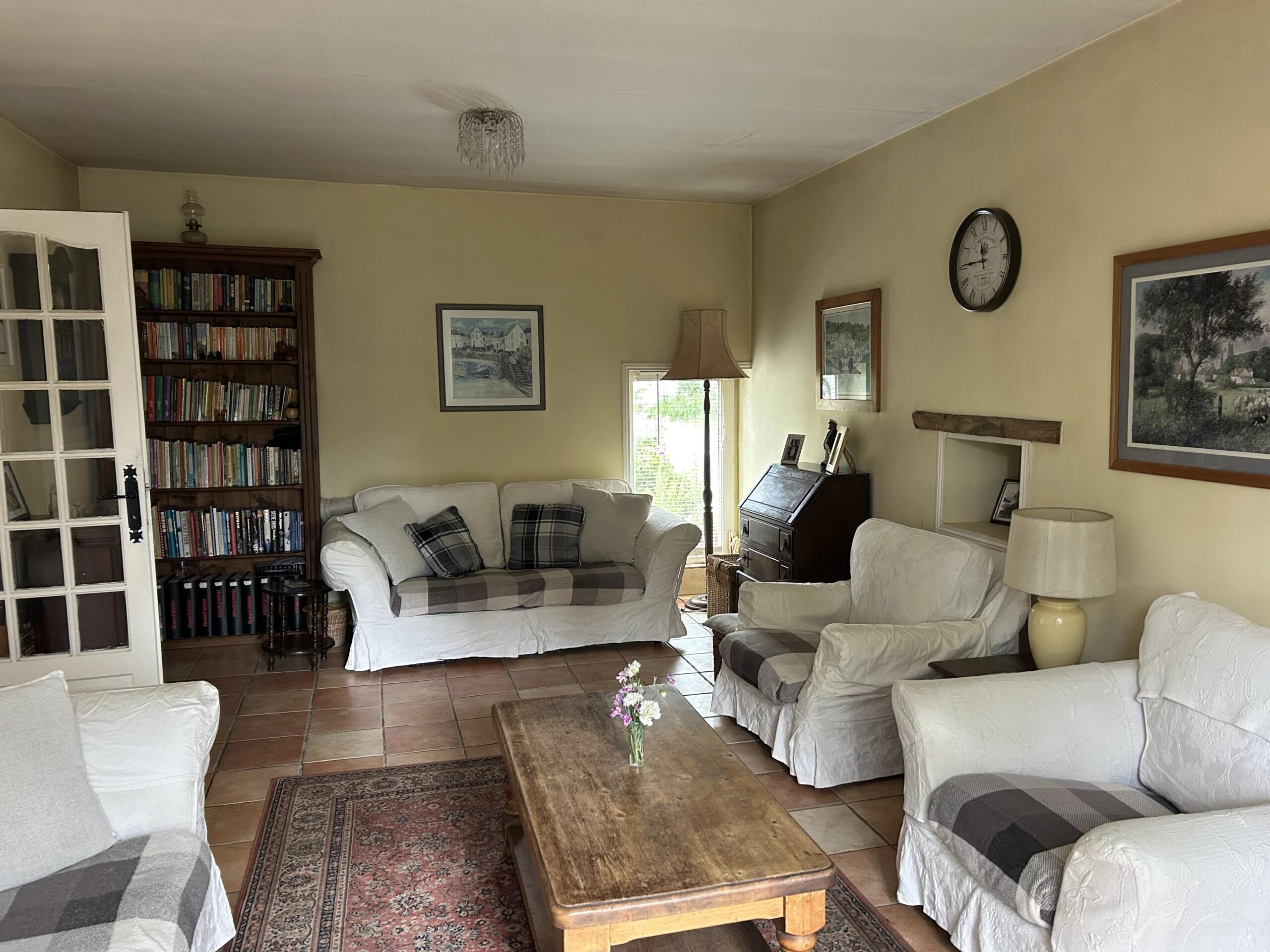 Pretty 3 bedroom cottage with outstanding views, Centre – France – BVI85593