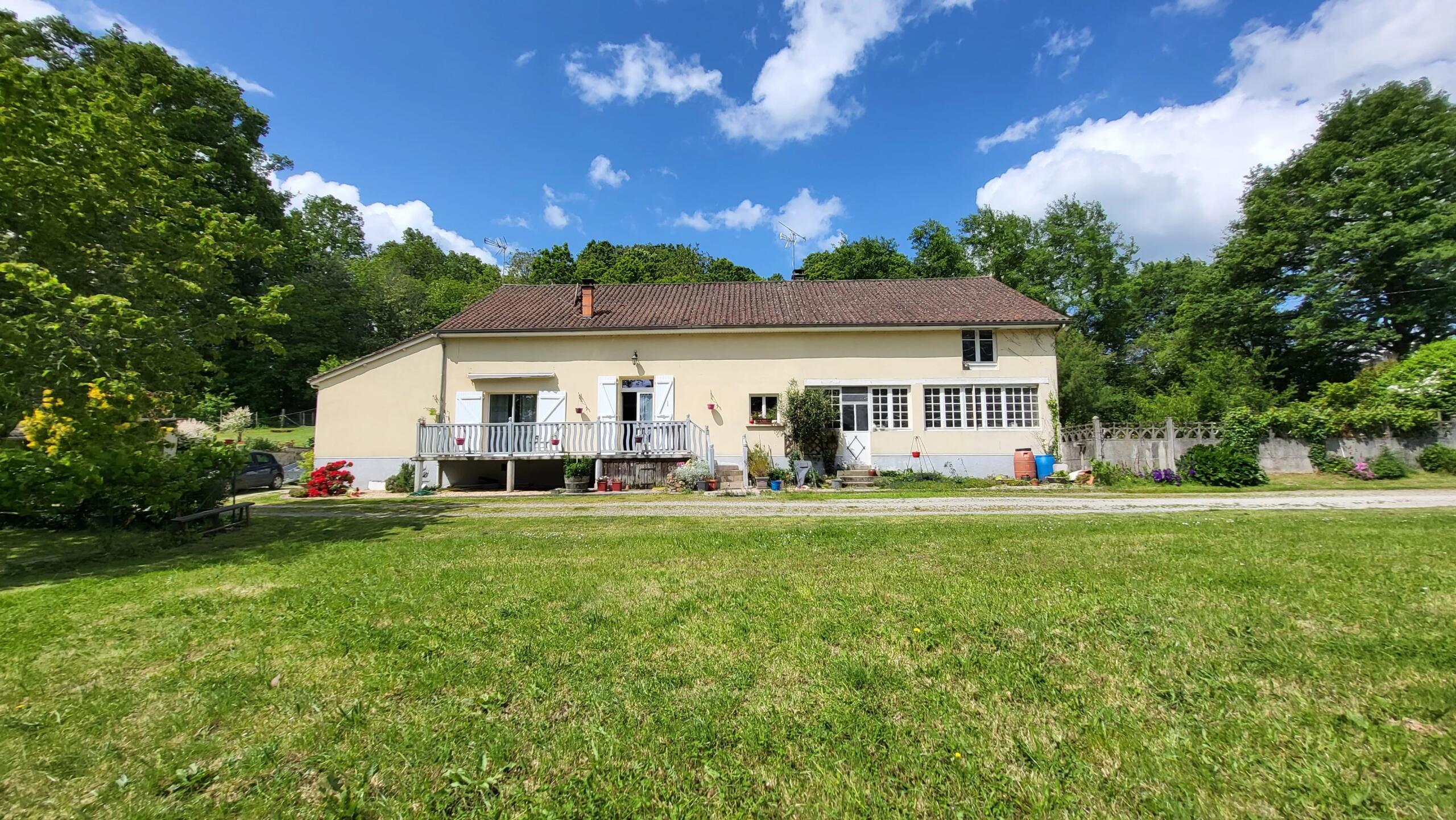 Space, privacy, and nature without compromise, Limousin – France – BVI85301