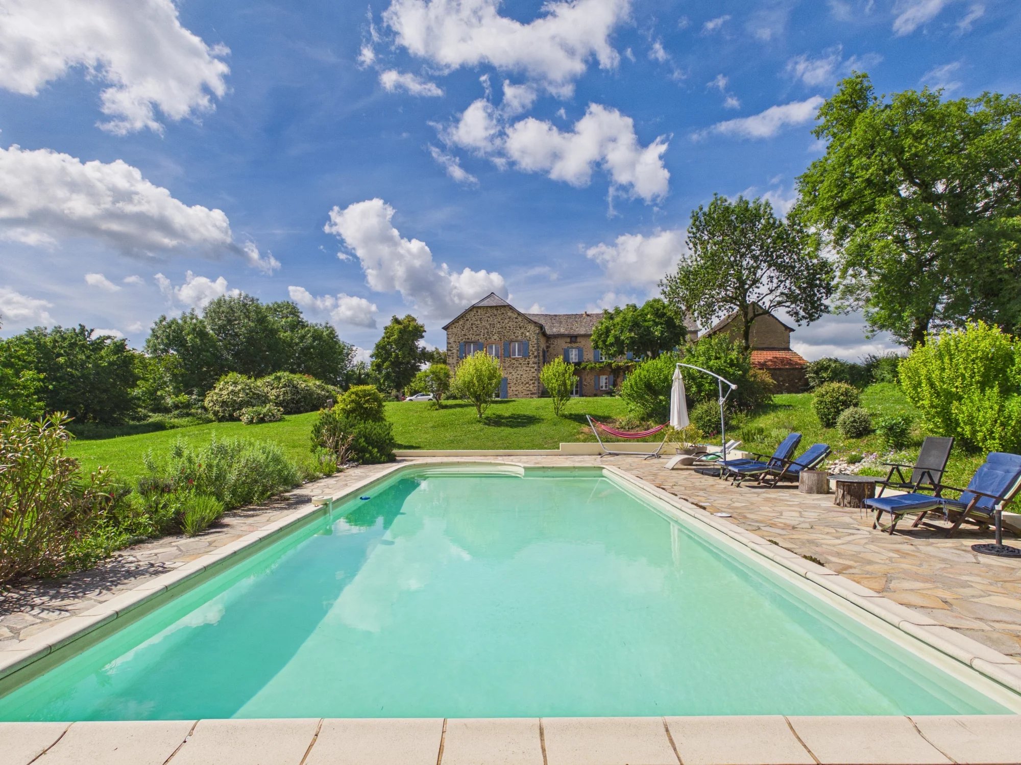 Stone 6 bedroomed, 5 bathroomed house in Mirandol-Bourgnounac with countryside views, pool and land, Midi-Pyrénées – France – BVI84803