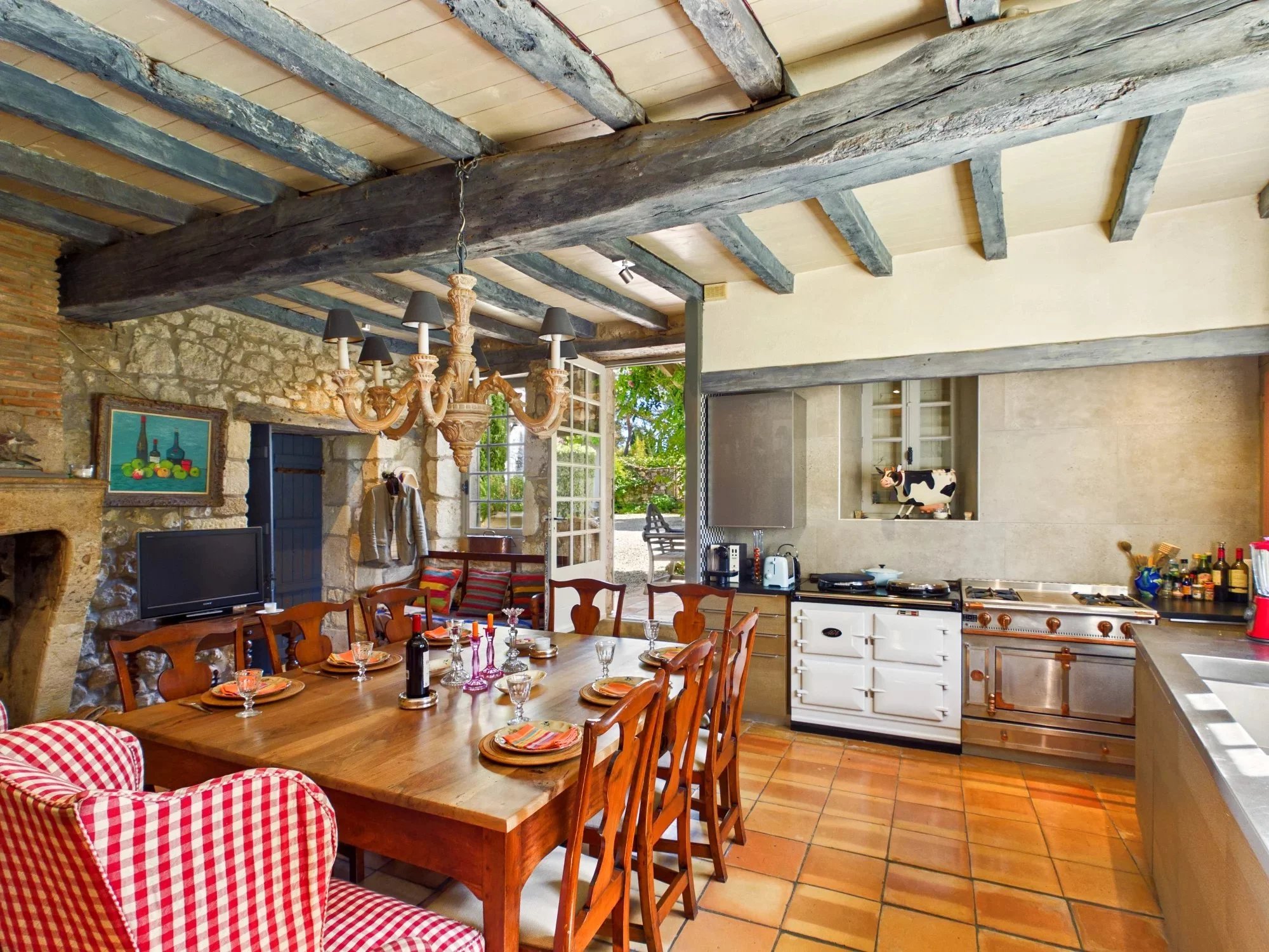Historic estate with pool, orchard and countryside views, Aquitaine – France – BVI85399