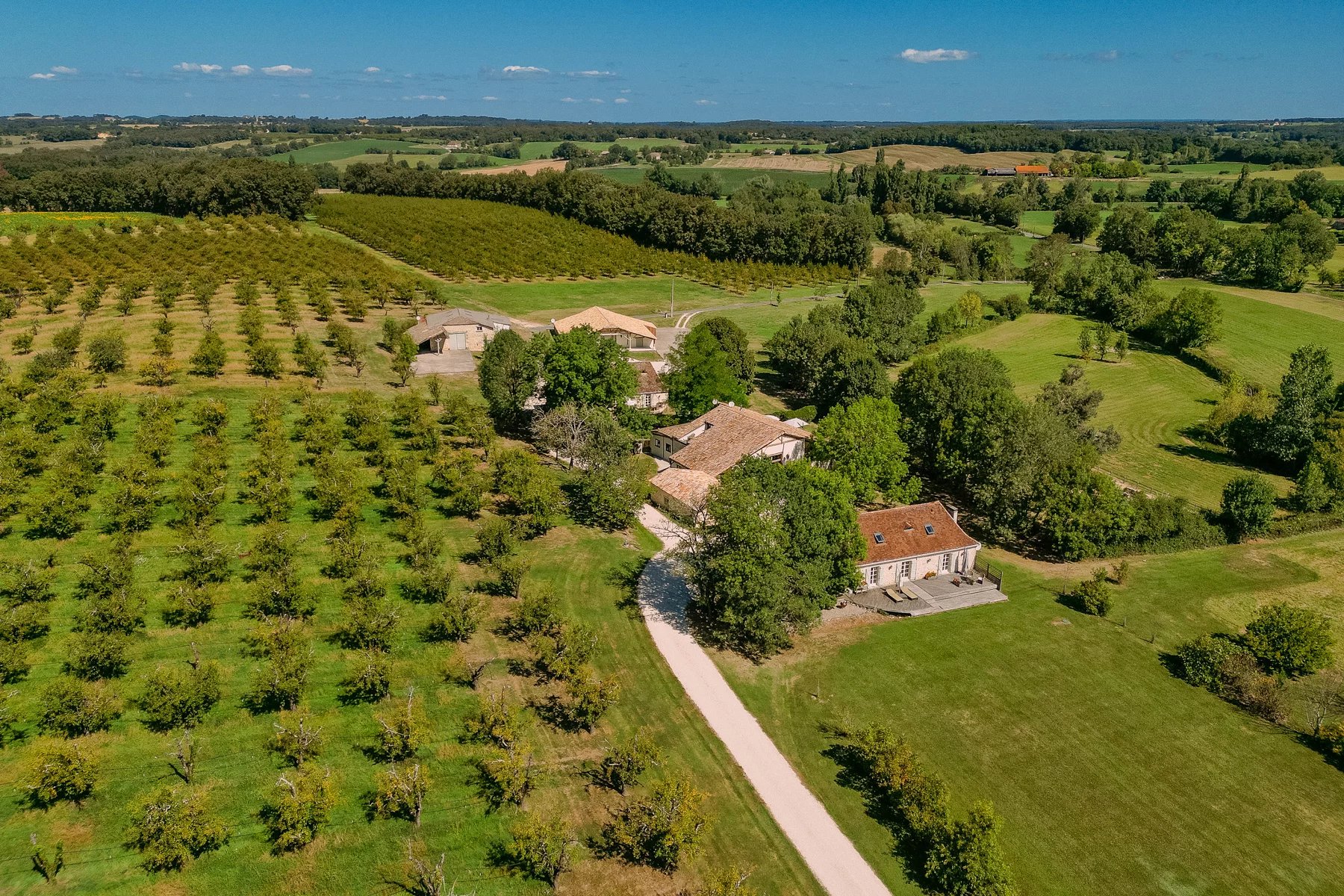 Unique Property with pool in an Idyllic Setting Near Picturesque Issigeac, Aquitaine – France – BVI84866
