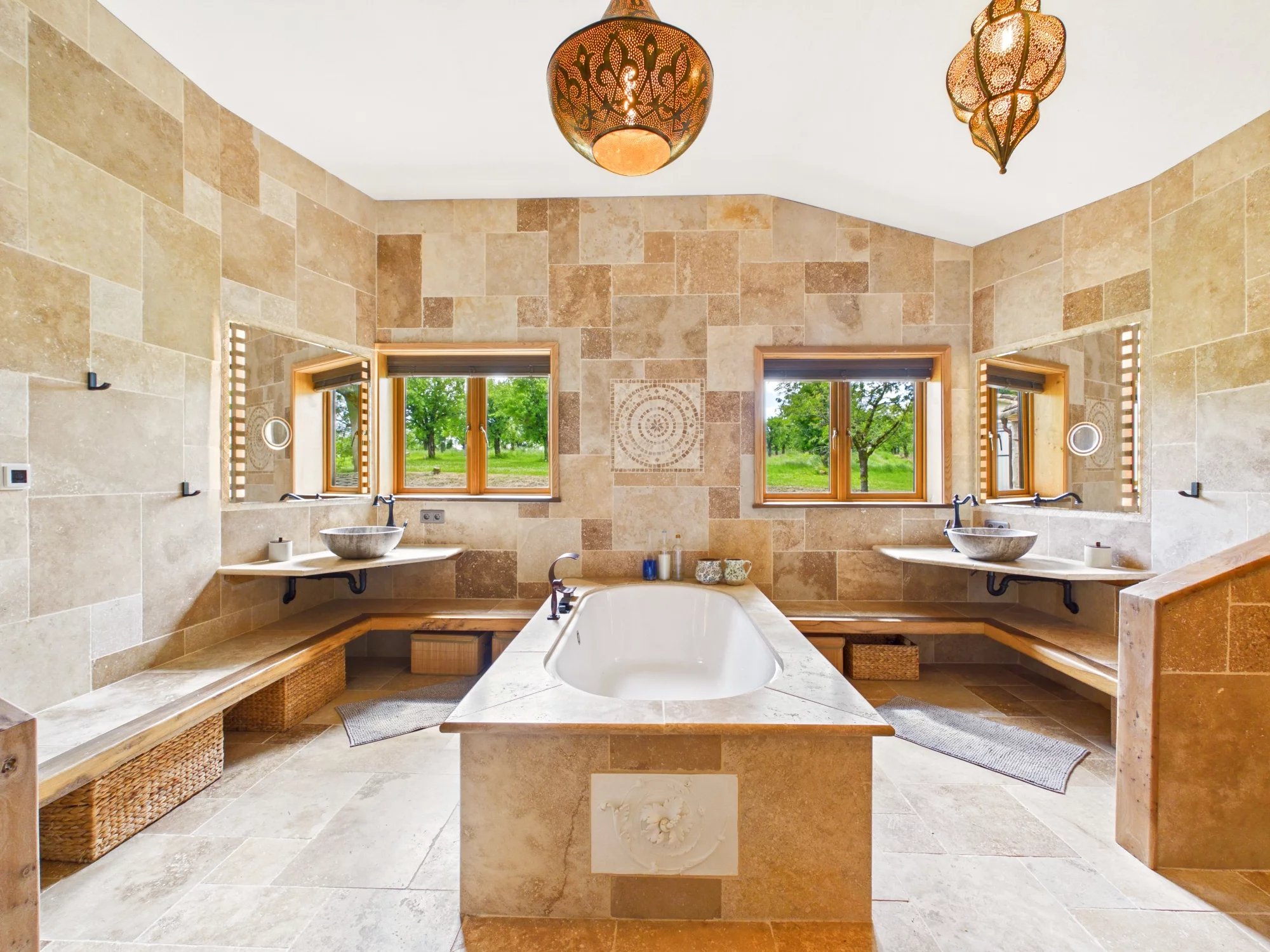 Unique Property with pool in an Idyllic Setting Near Picturesque Issigeac, Aquitaine – France – BVI84866
