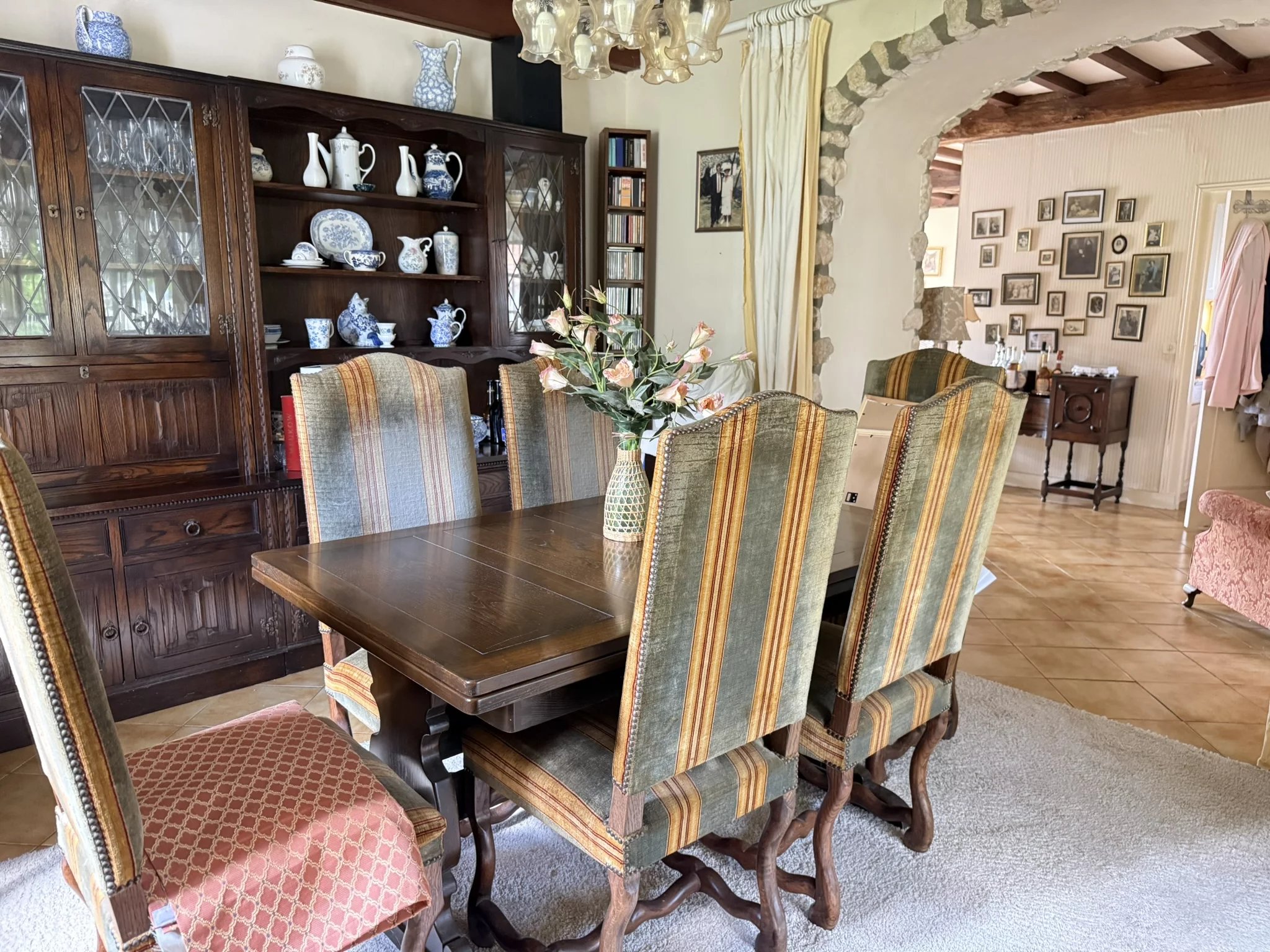Charming House with Private Pool & Stunning Gardens, Poitou-Charentes – France – BVI85481