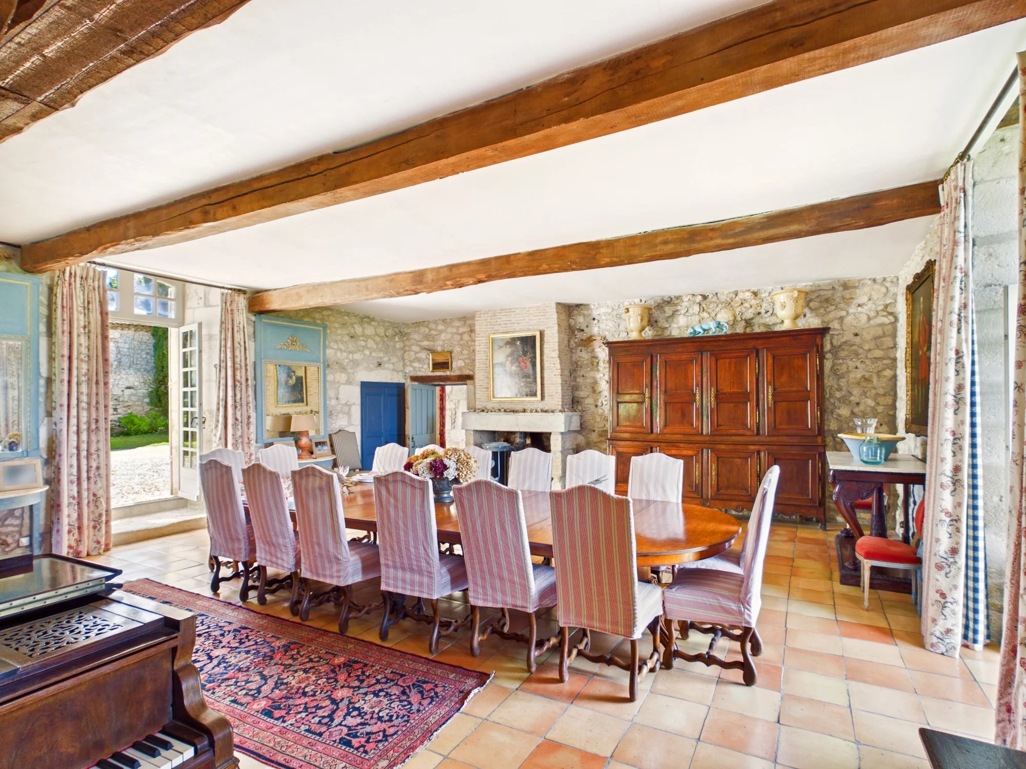 Historic manor house with pool, orchard and countryside views, Aquitaine – France – BVI78190