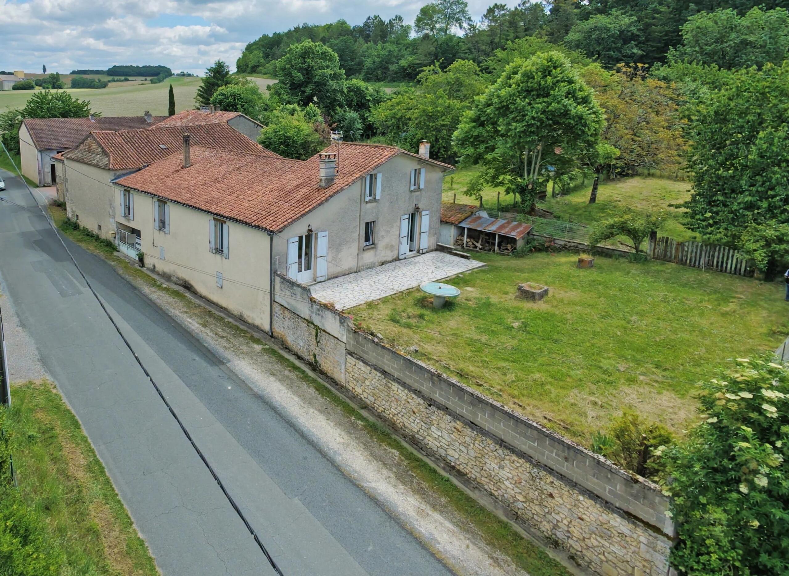 Stone House with Barn,  near Verteillac, Aquitaine – France – BVI85596