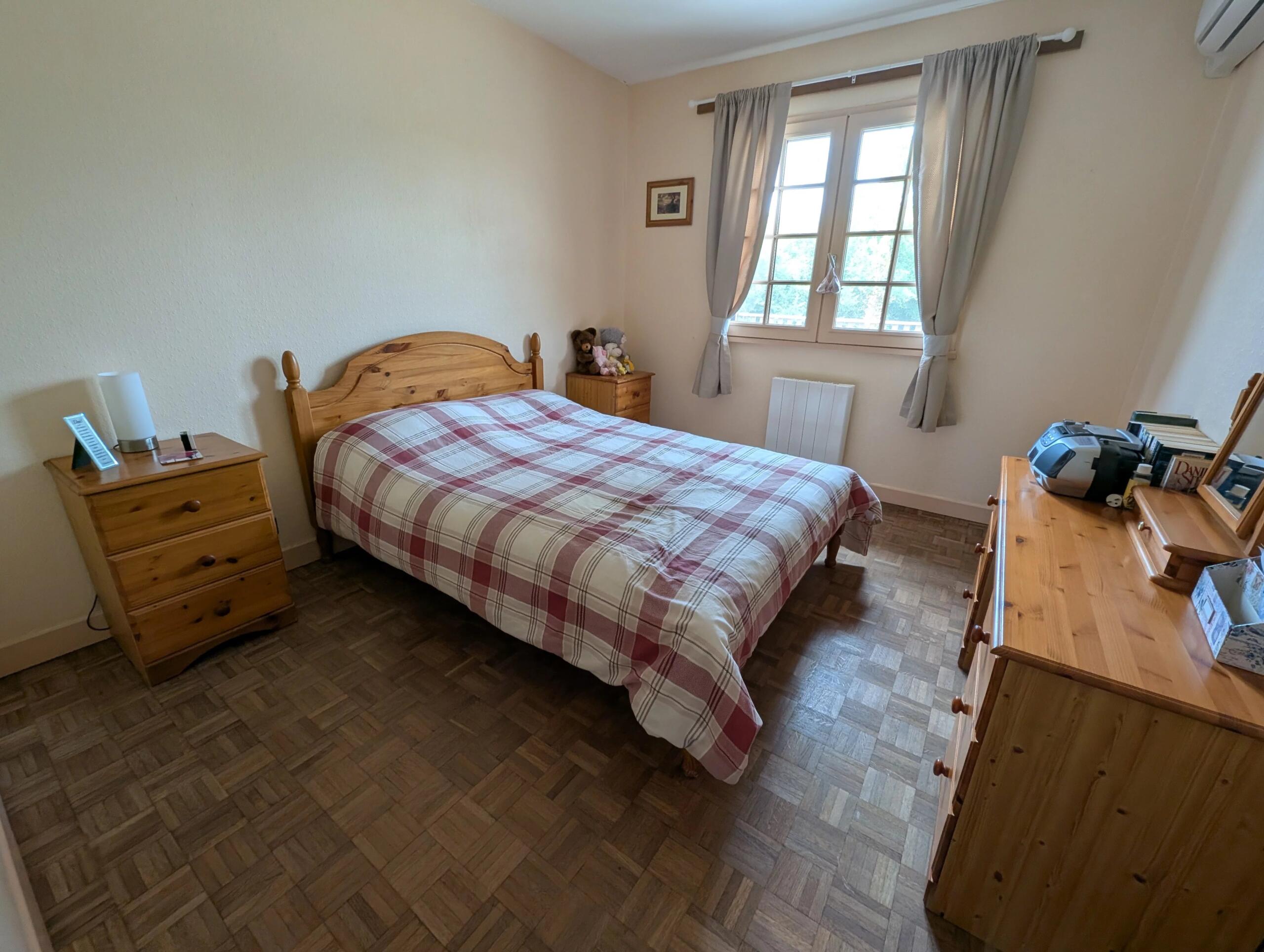 Bungalow on the edge of a village, Limousin – France – BVI85483