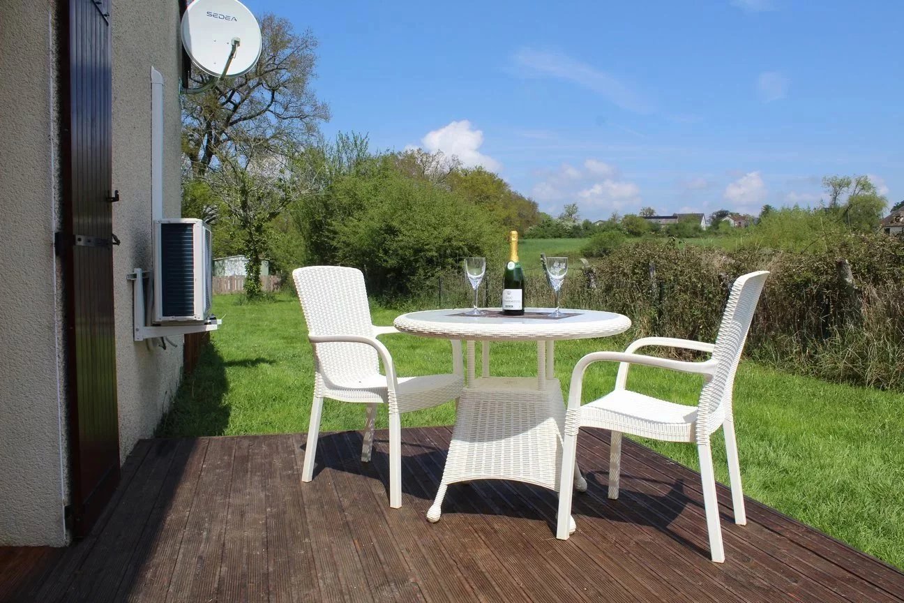 Bungalow on the edge of a village, Limousin – France – BVI85483