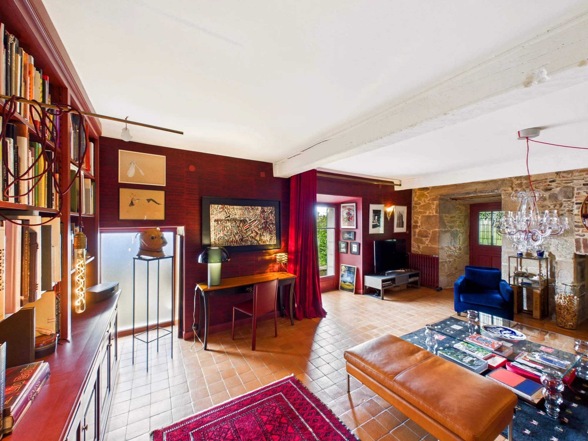Stylish, historic home with panoramic views!, Limousin – France – BVI85505