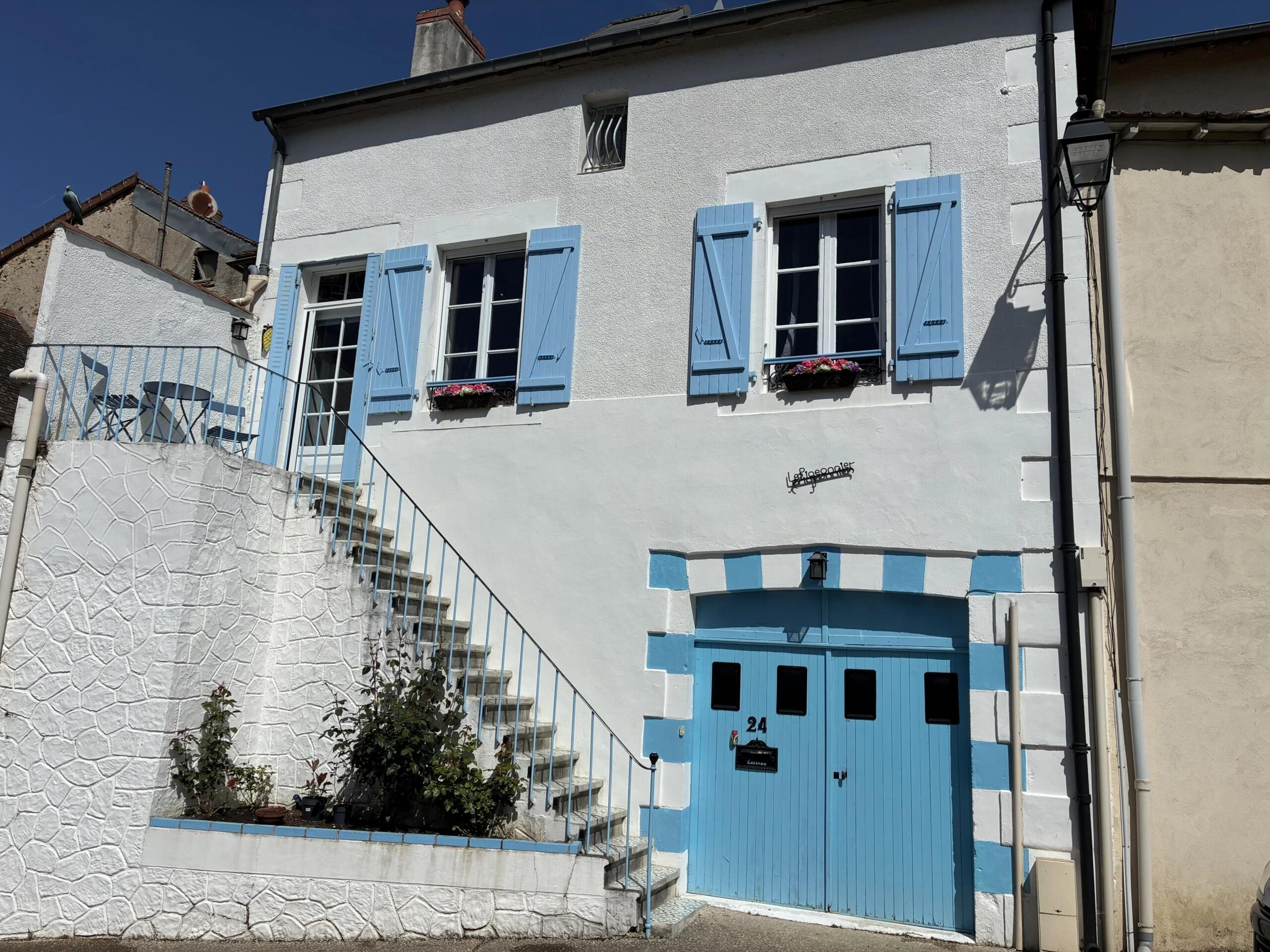 Renovated village house with elevated views!, Poitou-Charentes – France – BVI85428